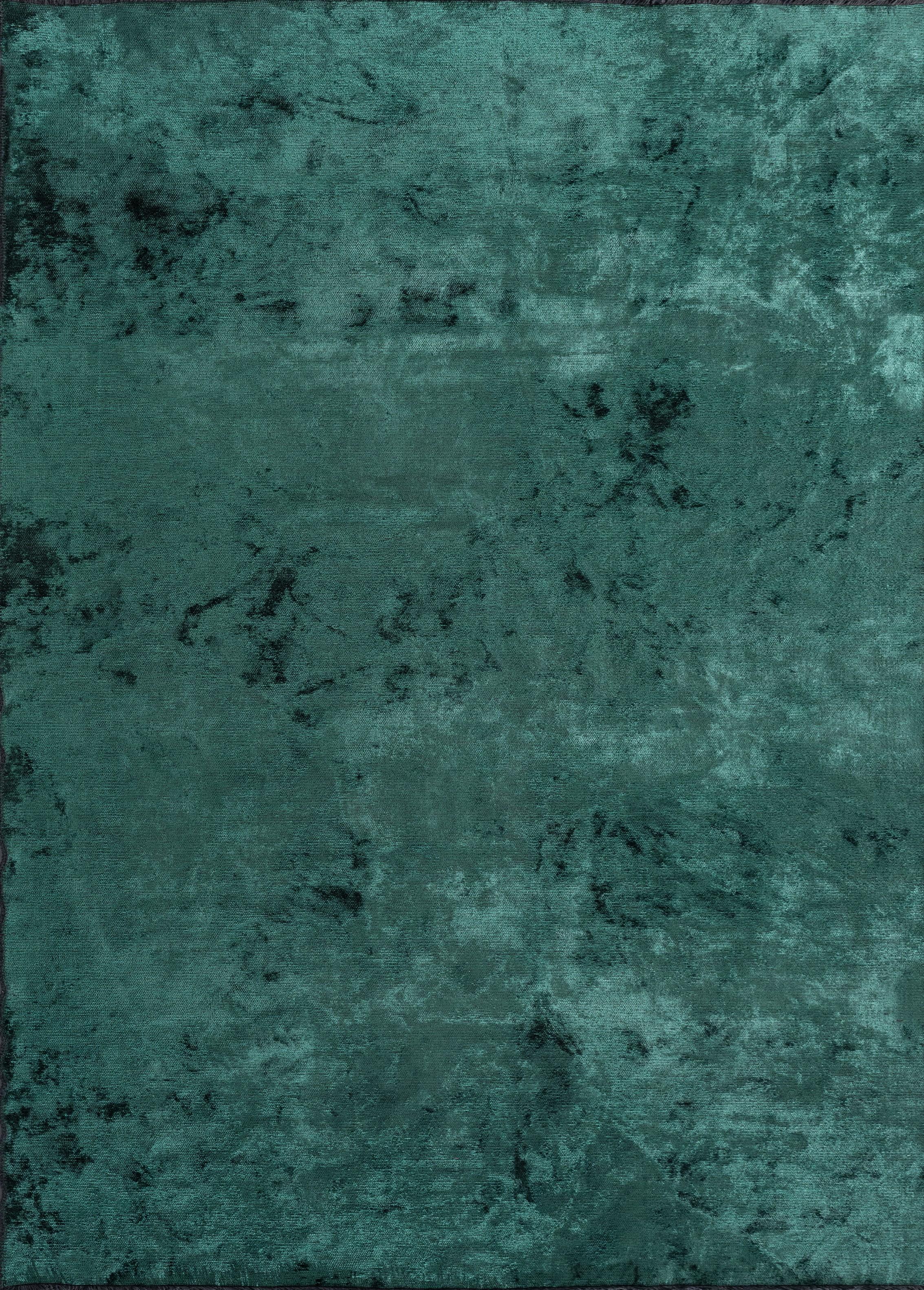 For Sale:  (Green) Modern Solid Color Luxury Area Rug