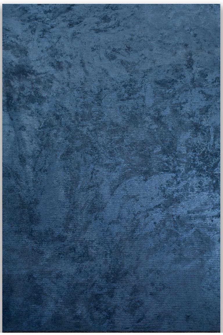 Im Angebot: Modern Solid Color Luxury Area Rug,  (Blau) 2