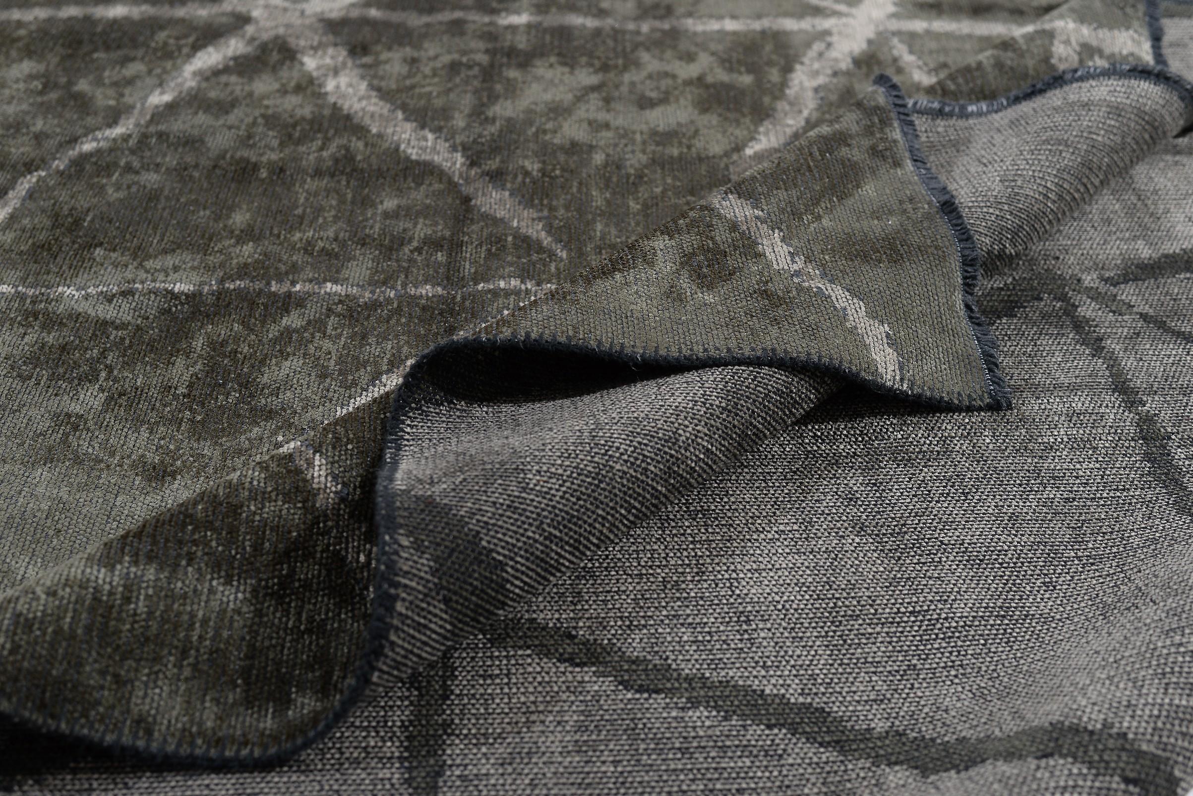 En vente :  (Gris) Tapis de sol Moderns Abstract Luxury, fini à la main 2