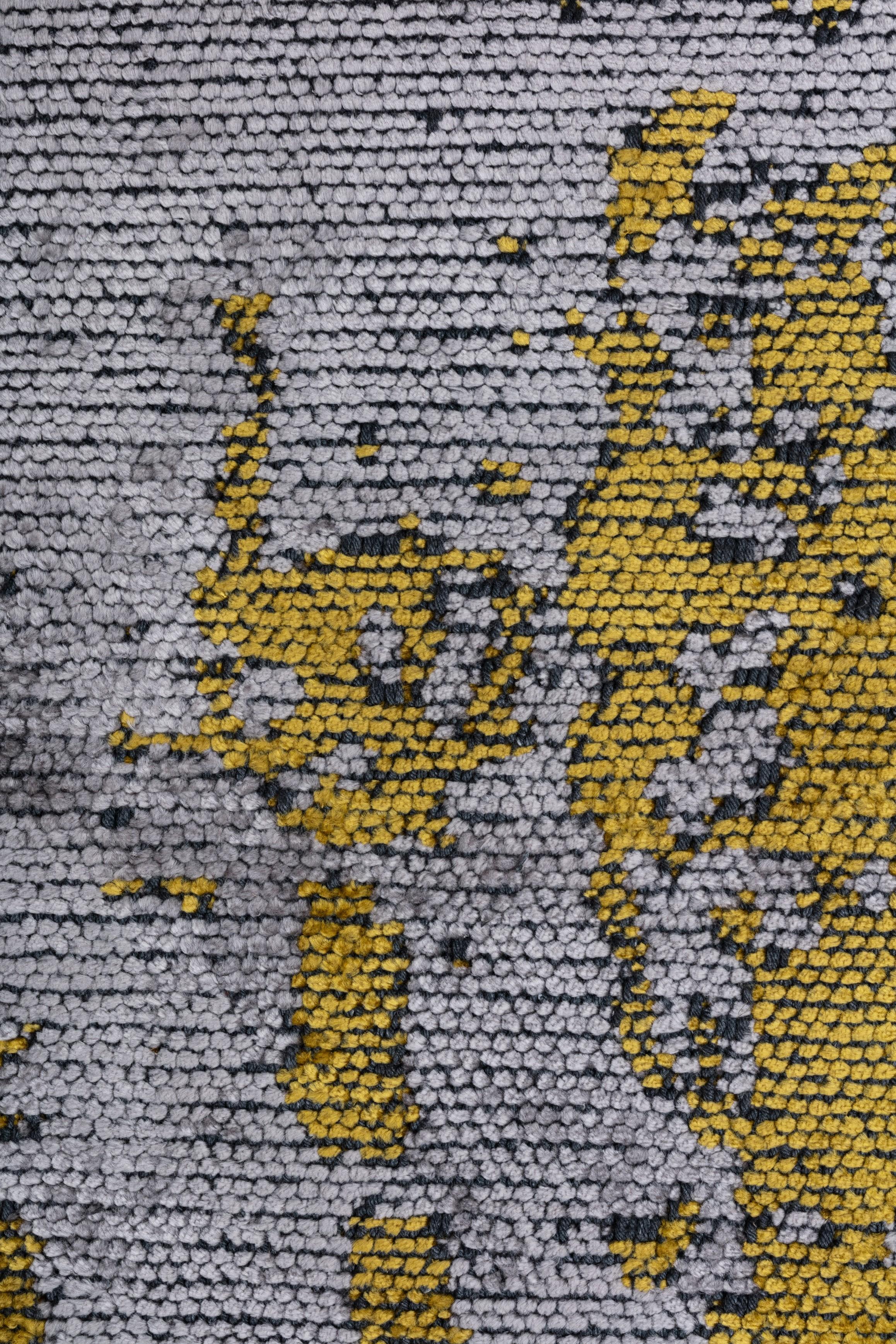 For Sale:  (Yellow) Modern Abstract Luxury Area Rug 5
