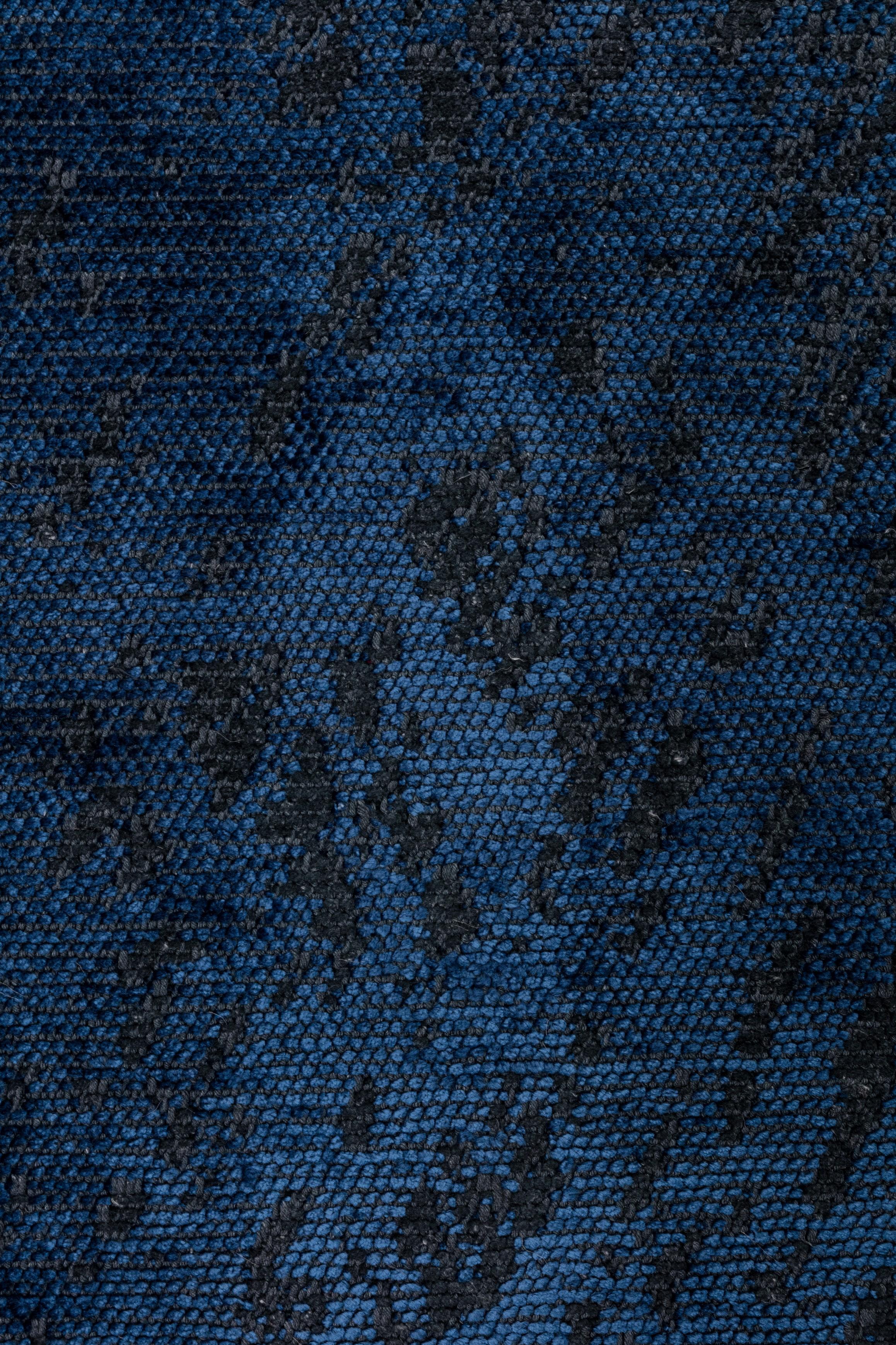Im Angebot: Moderner abstrakter Luxus-Teppichboden,  (Blau) 5
