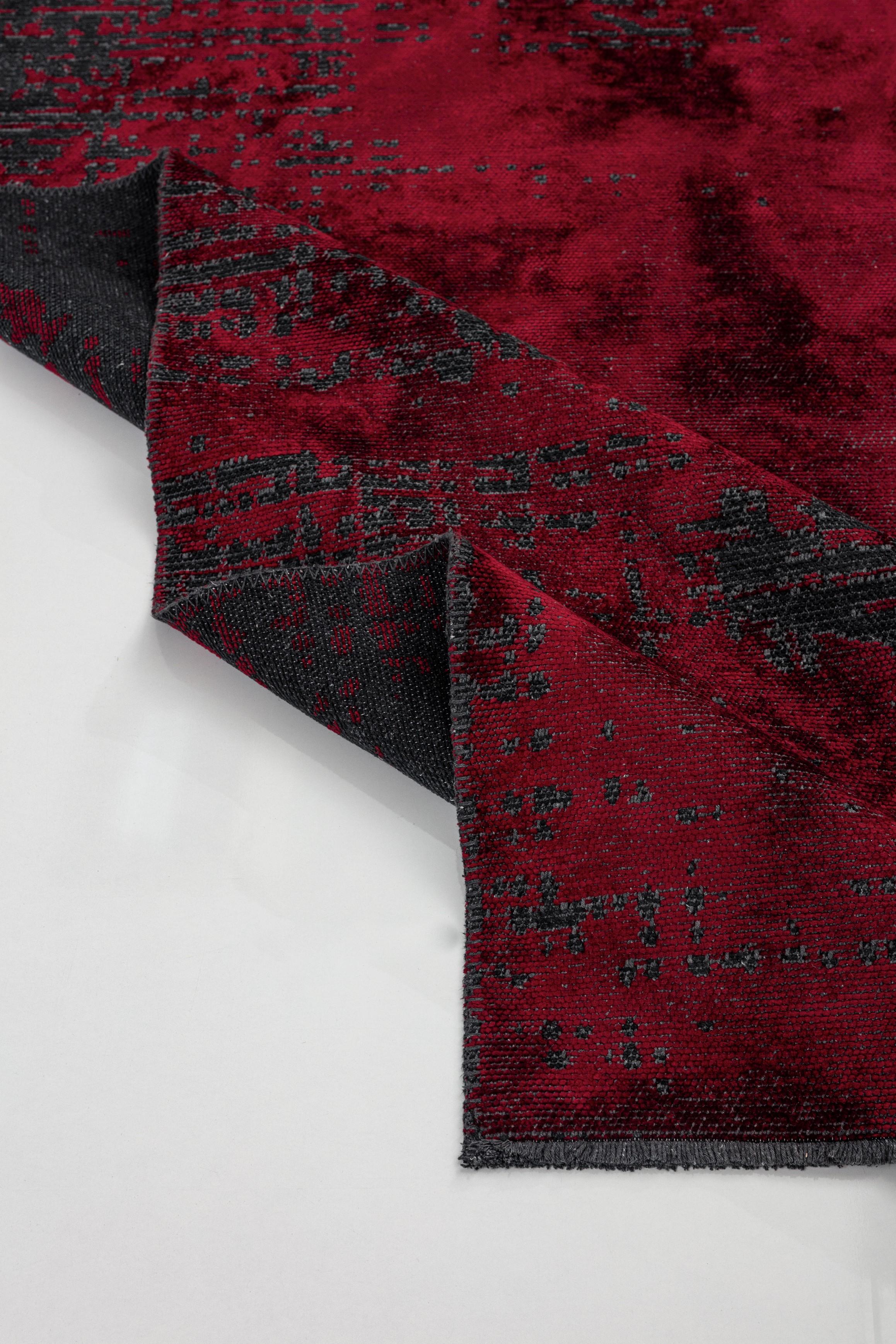 Im Angebot: Moderner luxuriöser Camouflage-Teppich,  (Rot) 4