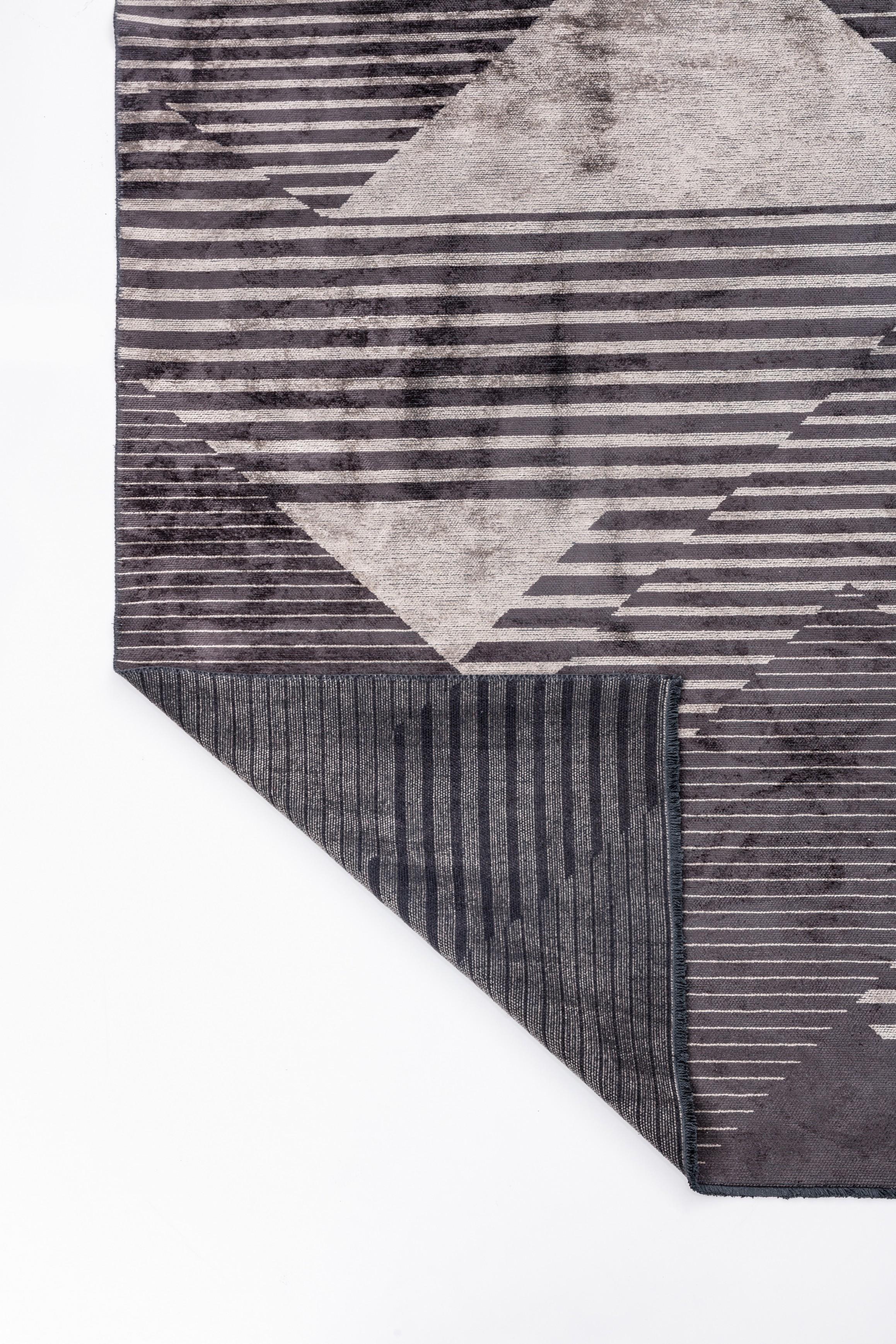 Im Angebot: Contemporary Geometric Luxury Area Rug,  (Grau) 3