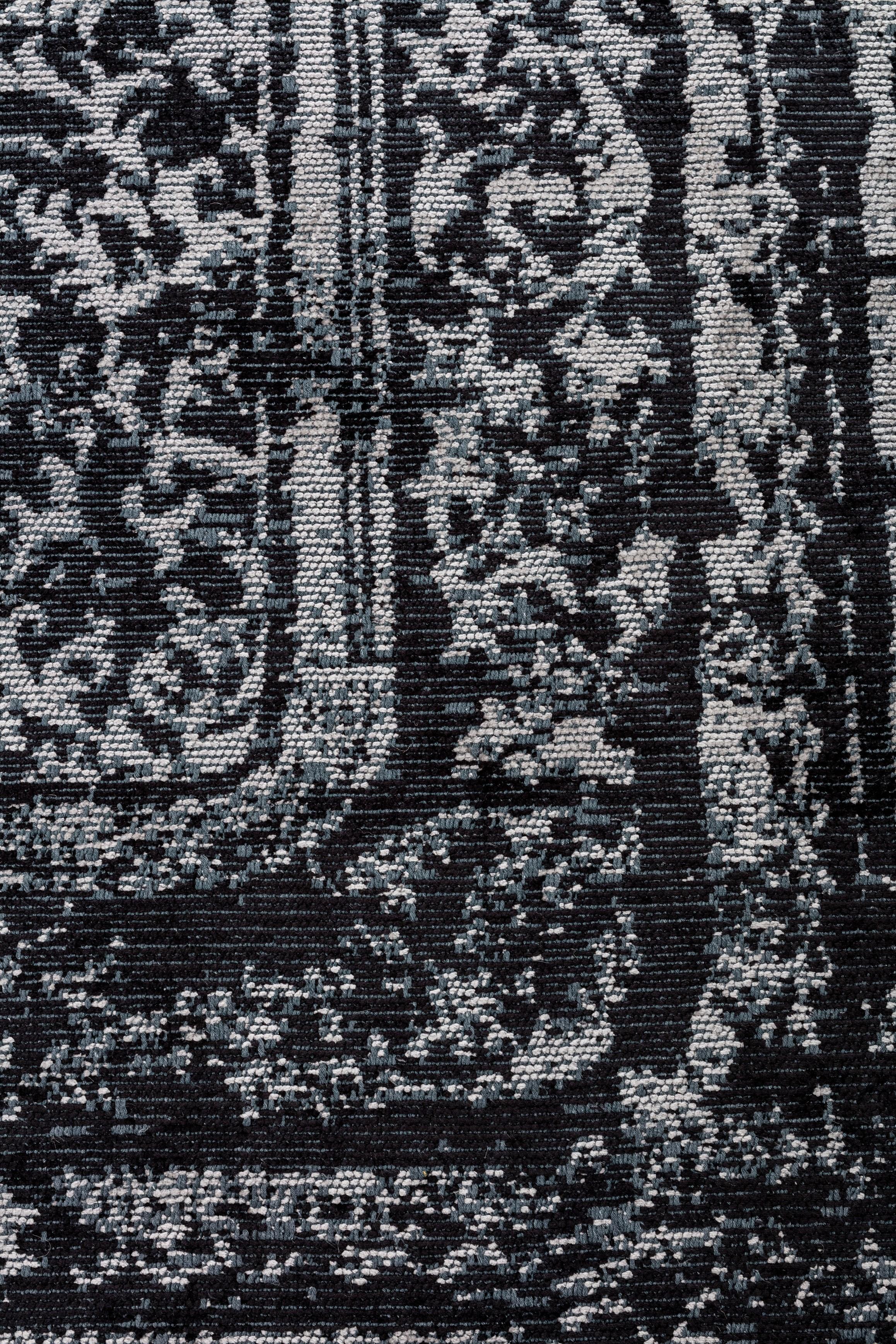 For Sale:  (Gray) Traditional Oriental Luxury Hand-Finished Area Rug 5