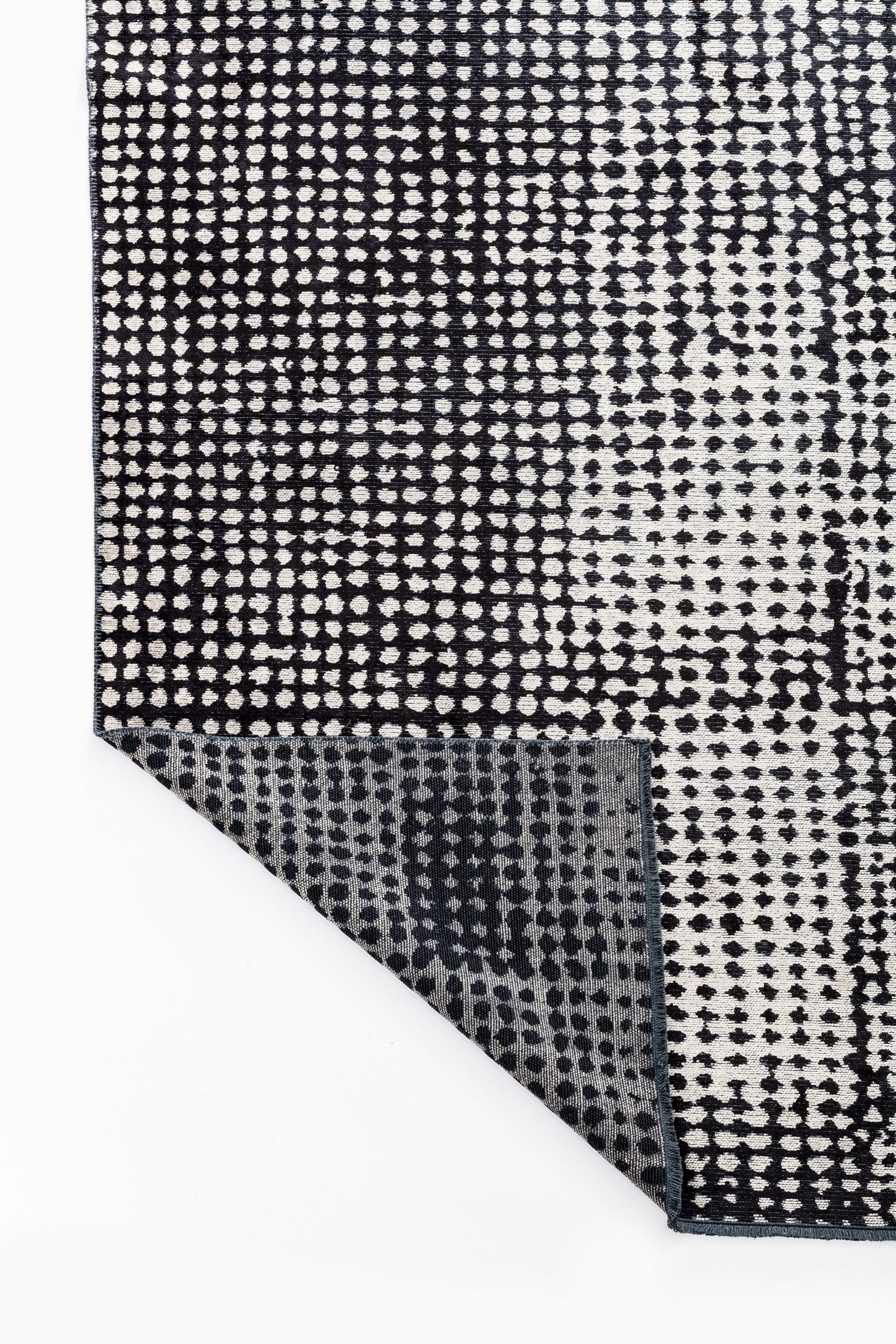 For Sale:  (Beige) Modern Polka Dots Luxury Hand-Finished Area Rug 3