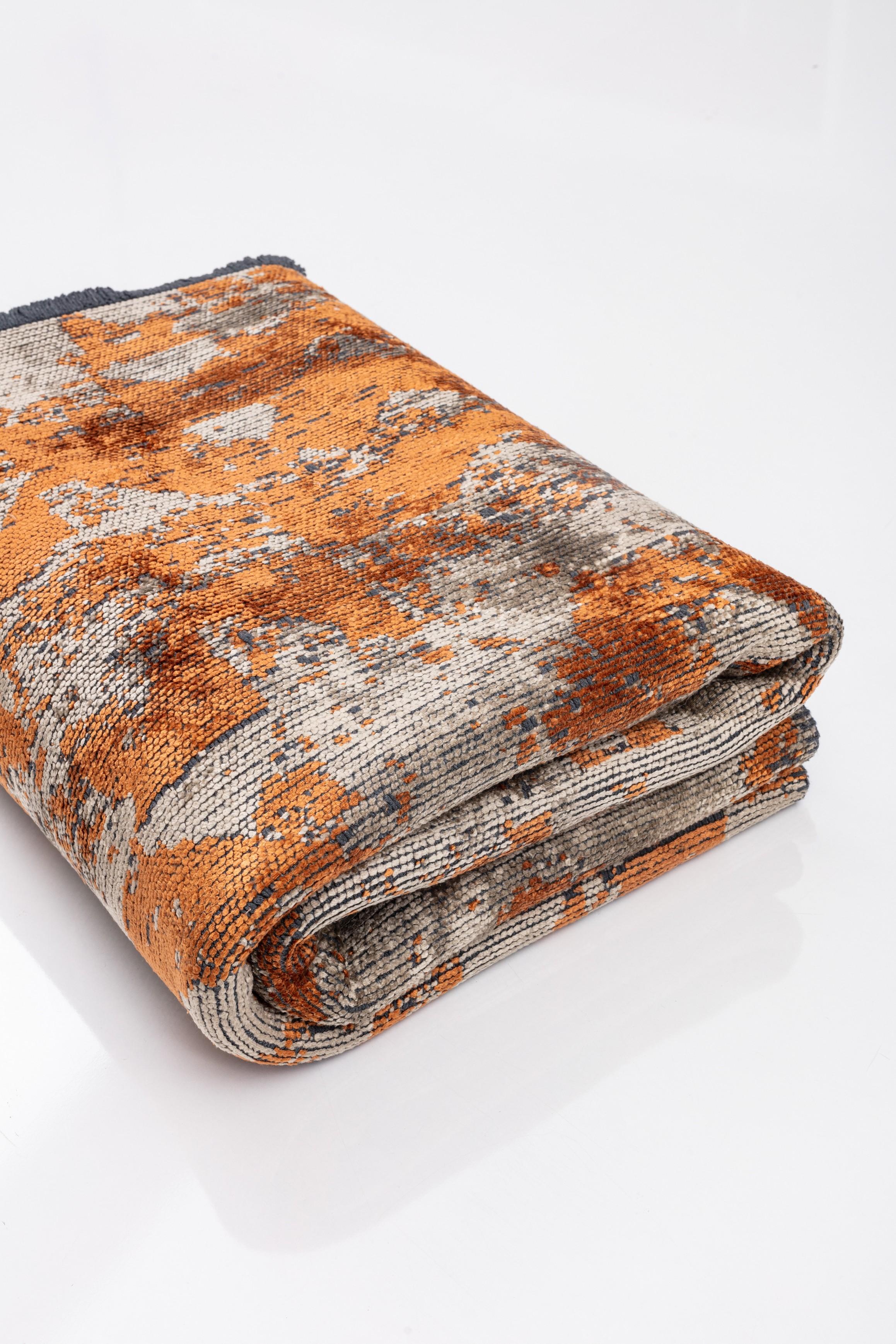 Im Angebot: Modern Camouflage Luxury Hand-Finished Area Rug,  (Orange) 4