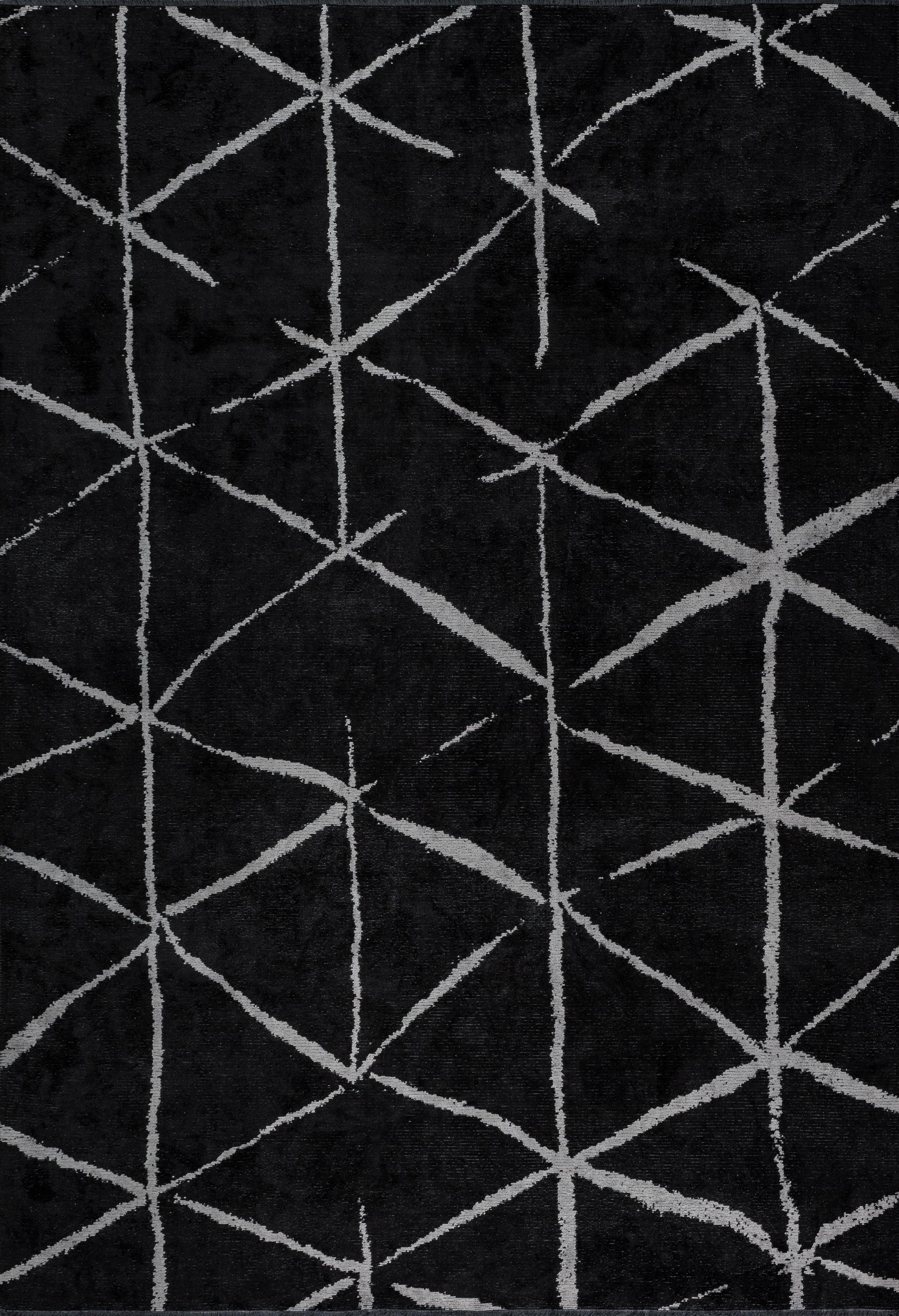 For Sale:  (Black) Modern Abstract Luxury Hand-Finished Area Rug