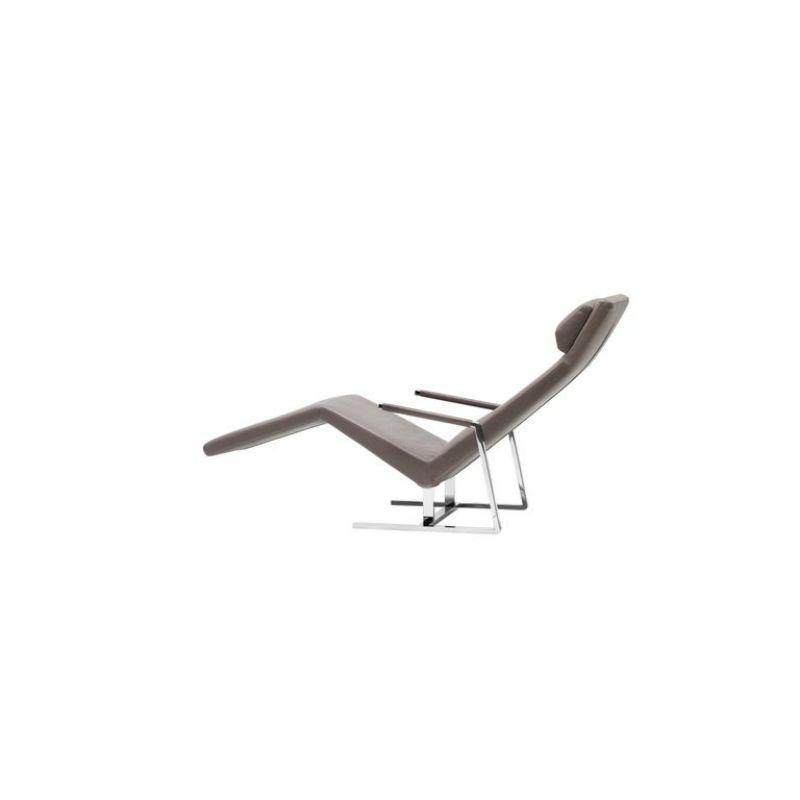 Im Angebot: De Sede Longue-Stuhl aus glänzendem Leder von Christophe Marchand,  (Braun) 2