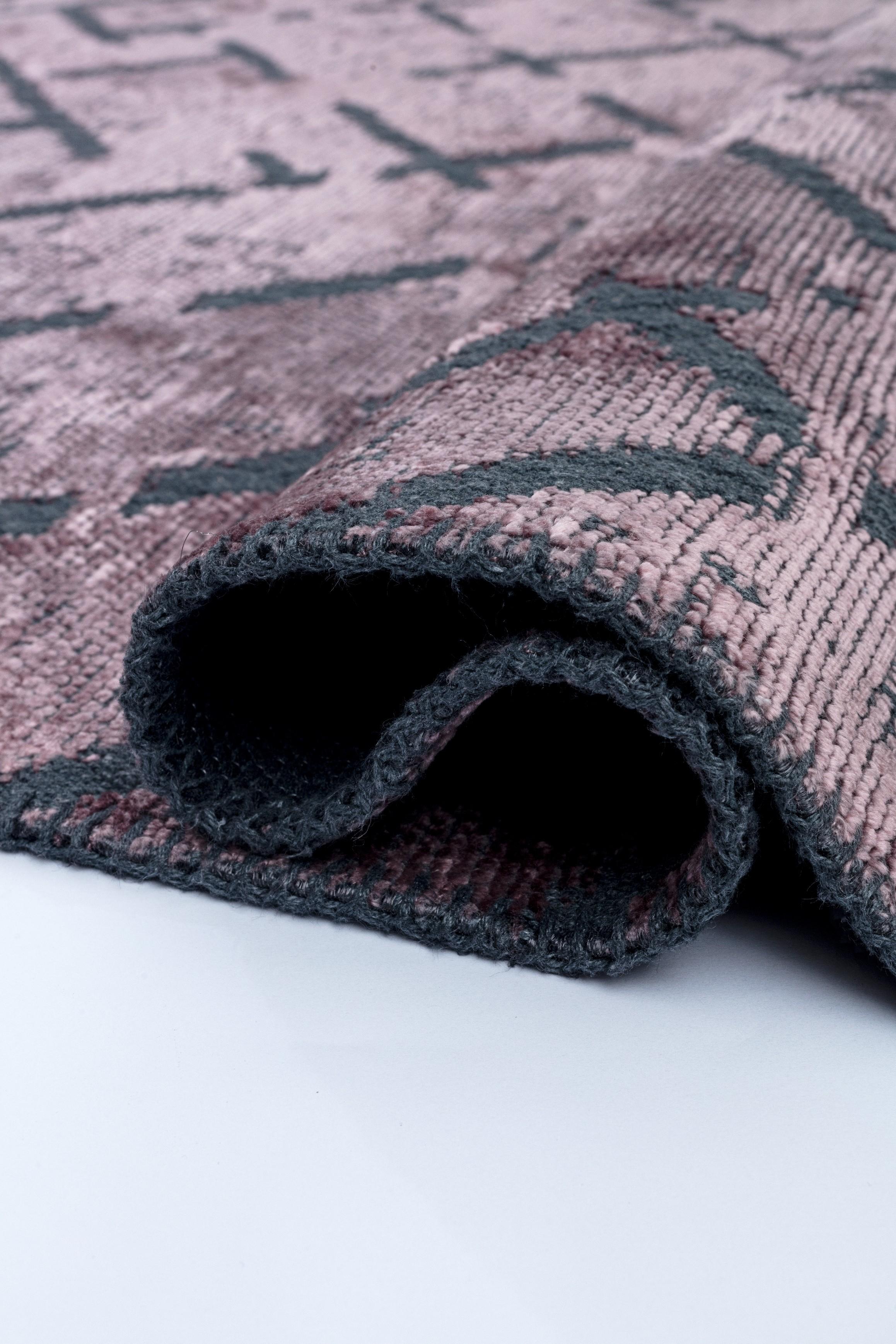 For Sale:  (Pink) Modern Abstract Luxury Hand-Finished Area Rug 2