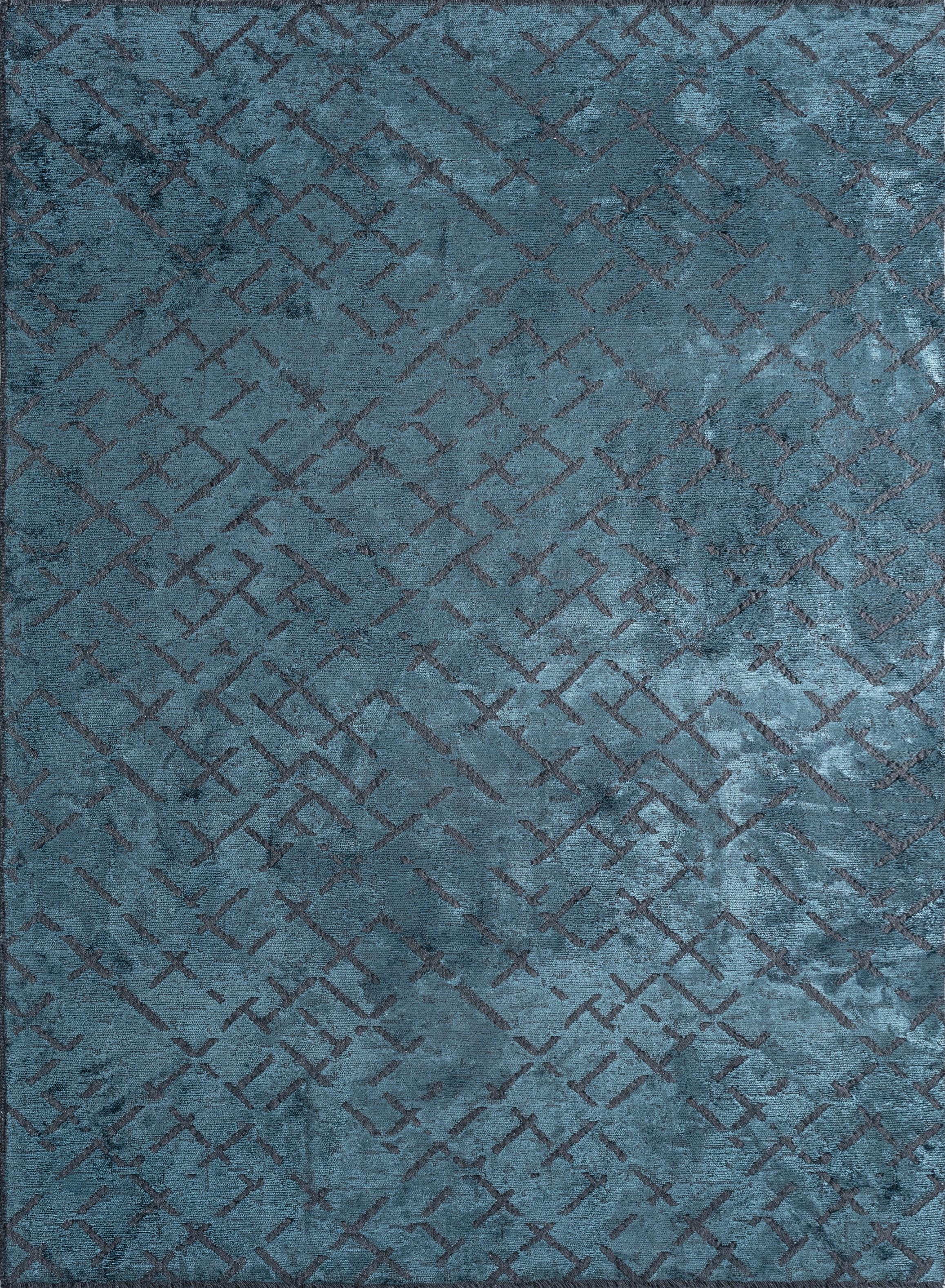 For Sale:  (Blue) Modern Abstract Luxury Hand-Finished Area Rug