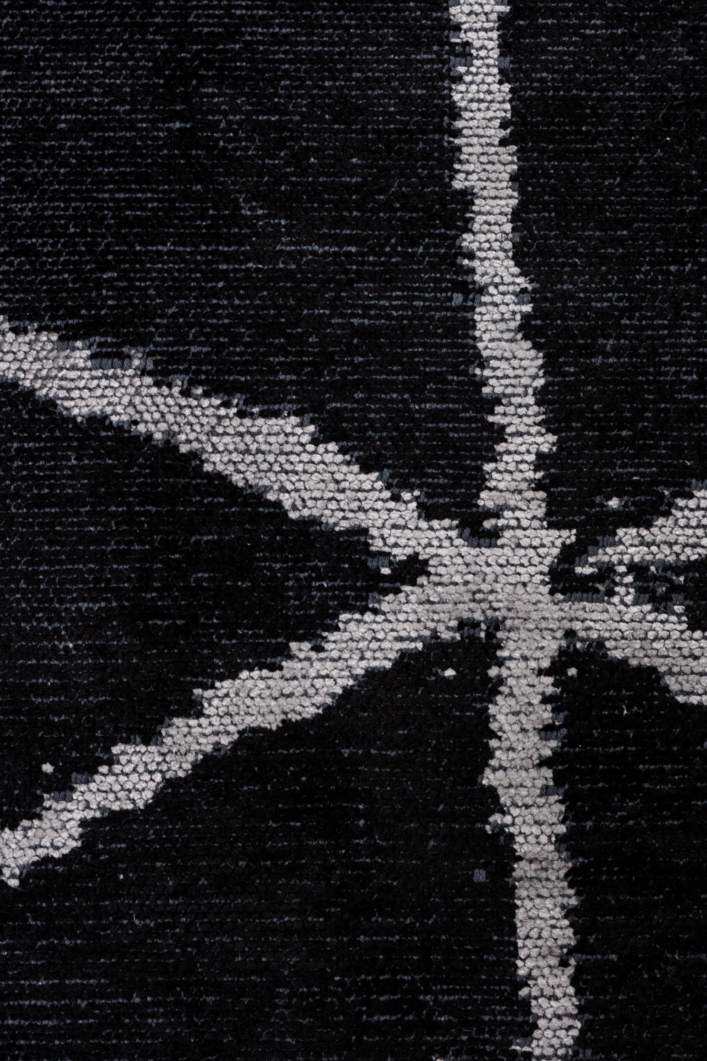 En vente :  (Noir) Tapis de sol Moderns Abstract Luxury, fini à la main 4