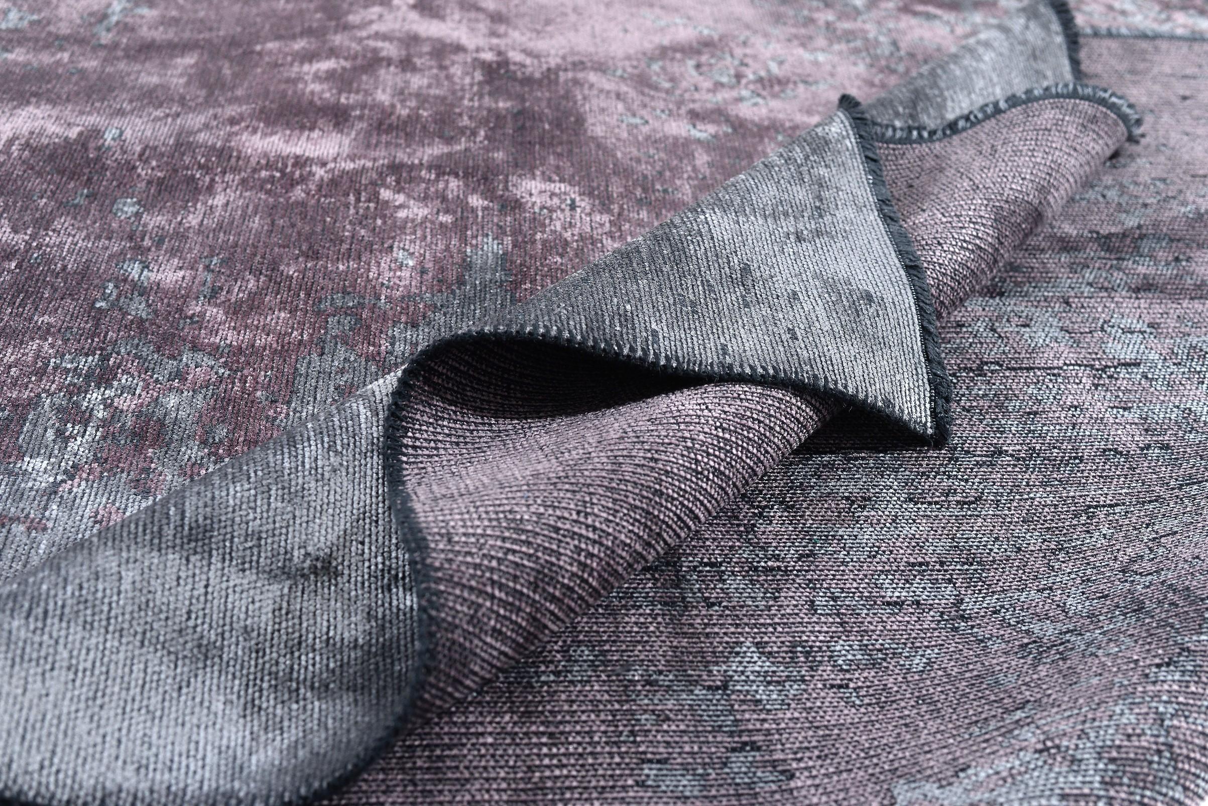 For Sale:  (Pink) Modern No Pattern Solid Color Luxury Area Rug 2