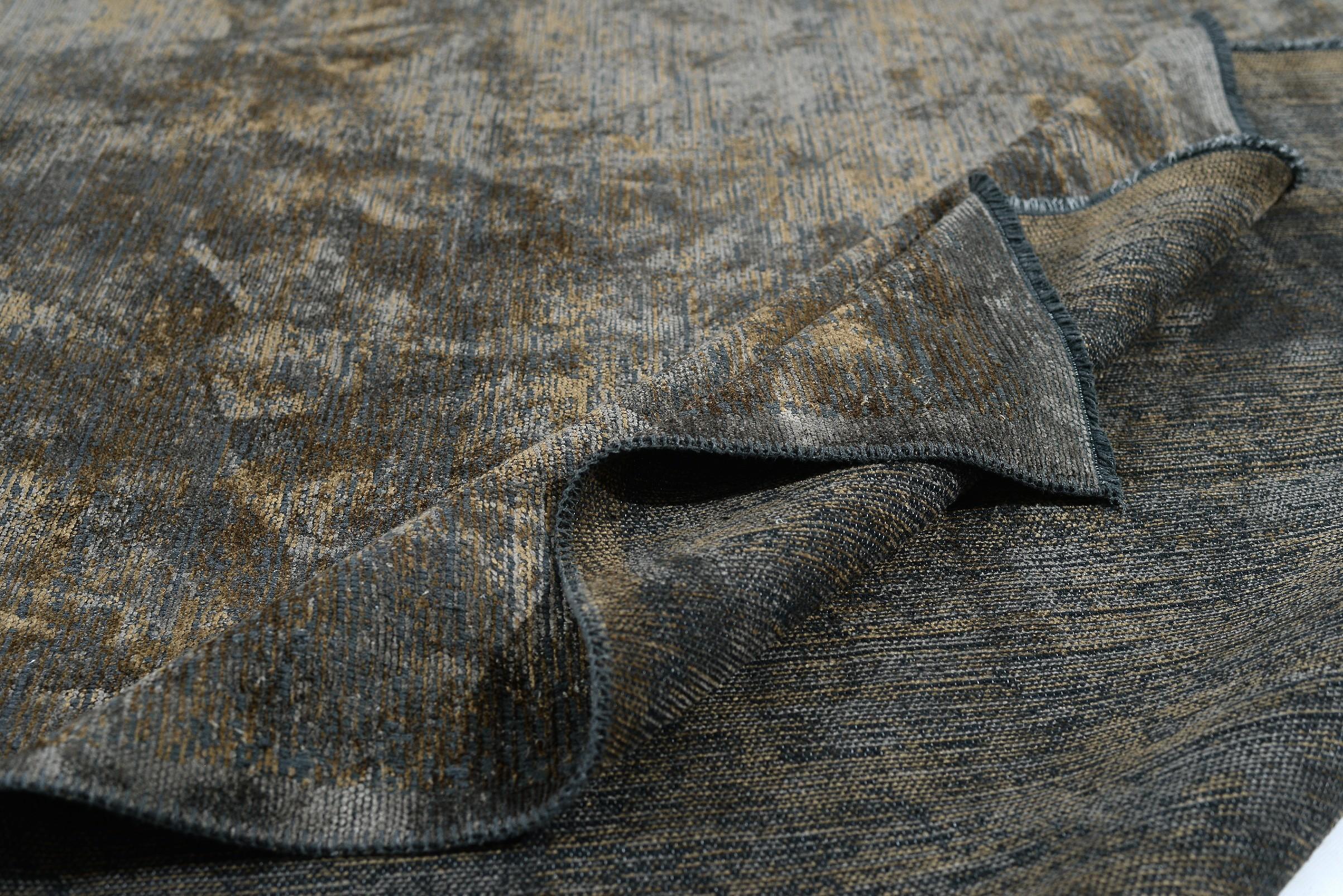 Im Angebot: Modern No Pattern Solid Color Luxury Area Rug,  (Grau) 2