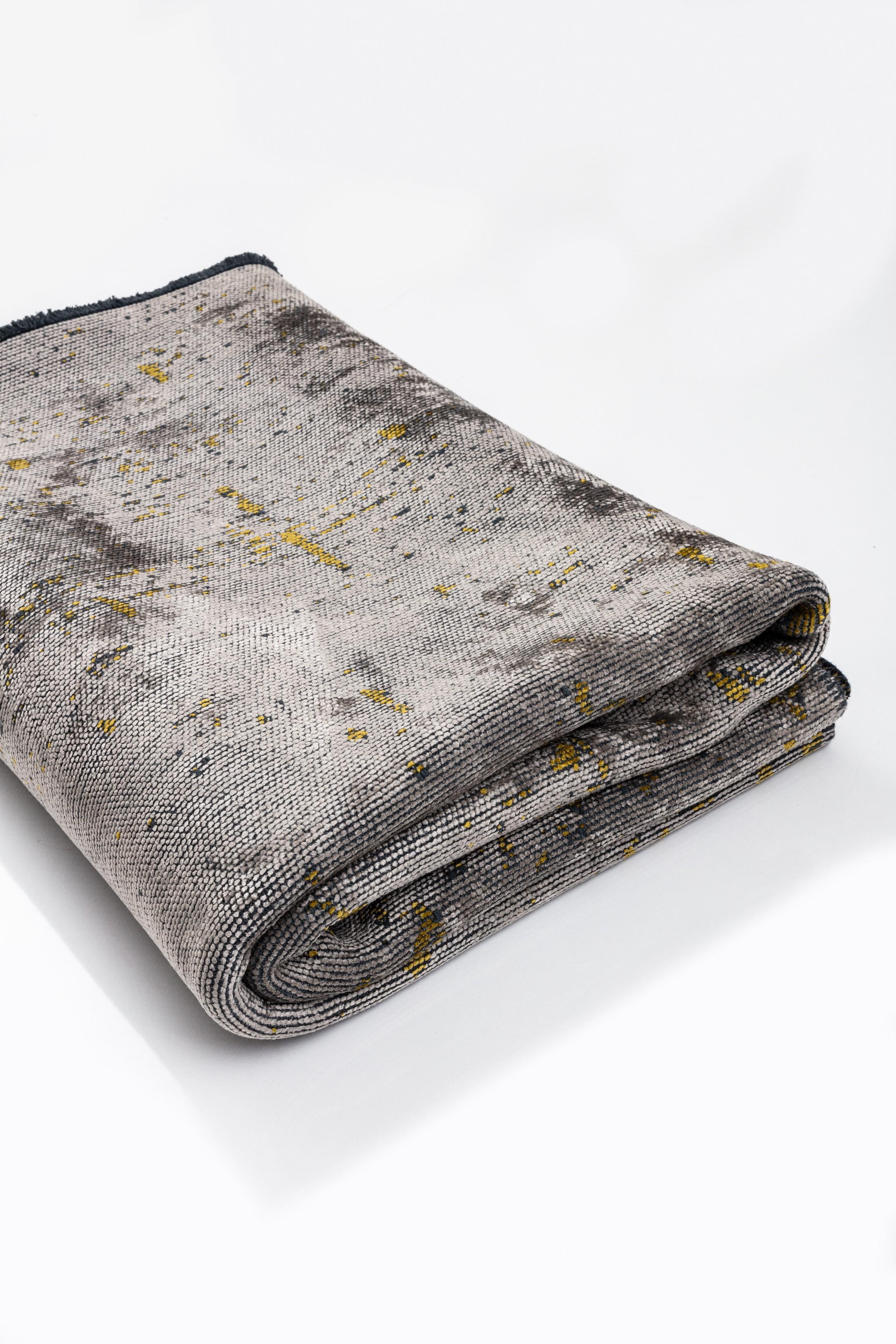 For Sale:  (Gray) Modern  Abstract Luxury Hand-Finished Area Rug 4