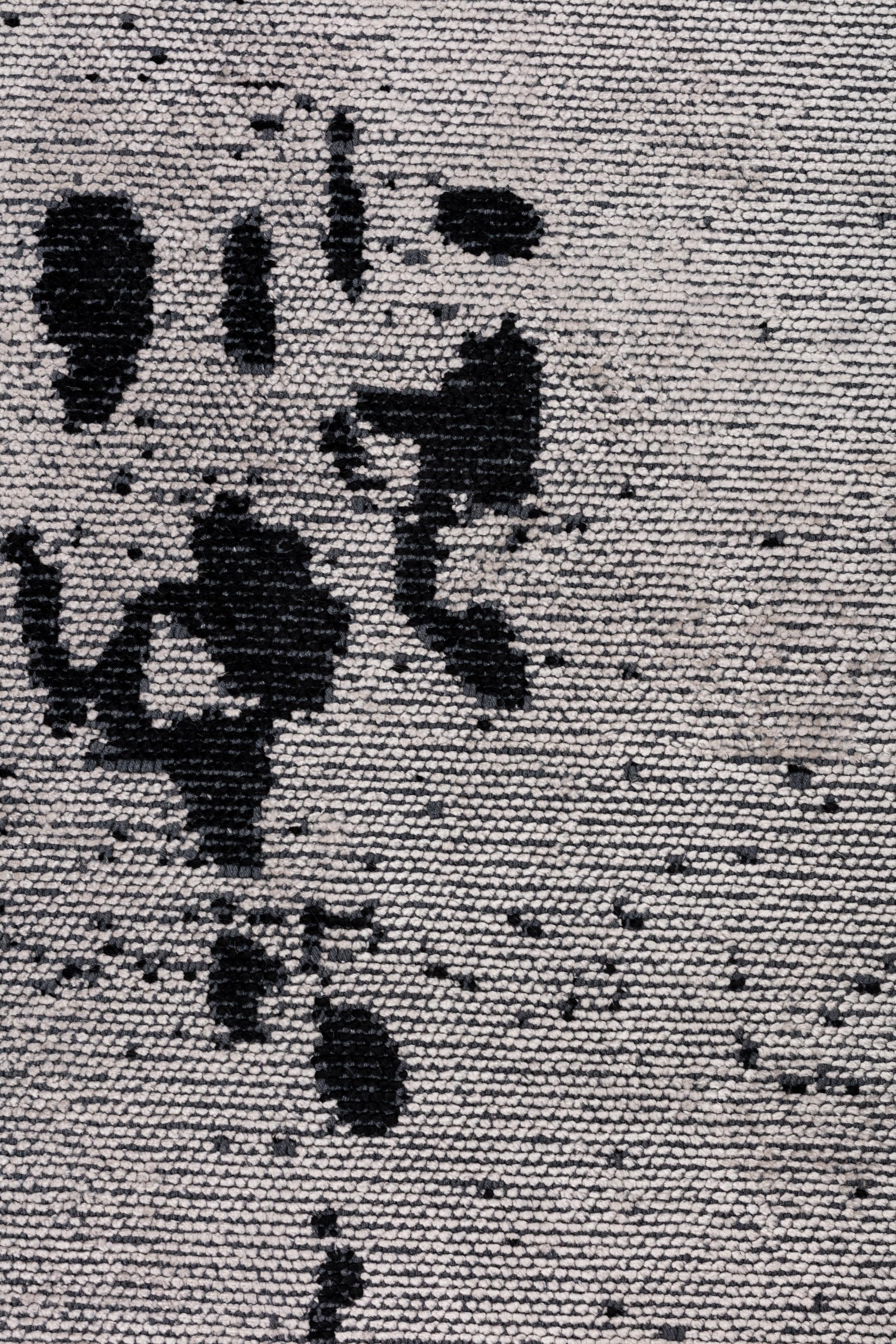 For Sale:  Modern  Abstract Luxury Hand-Finished Area Rug 4