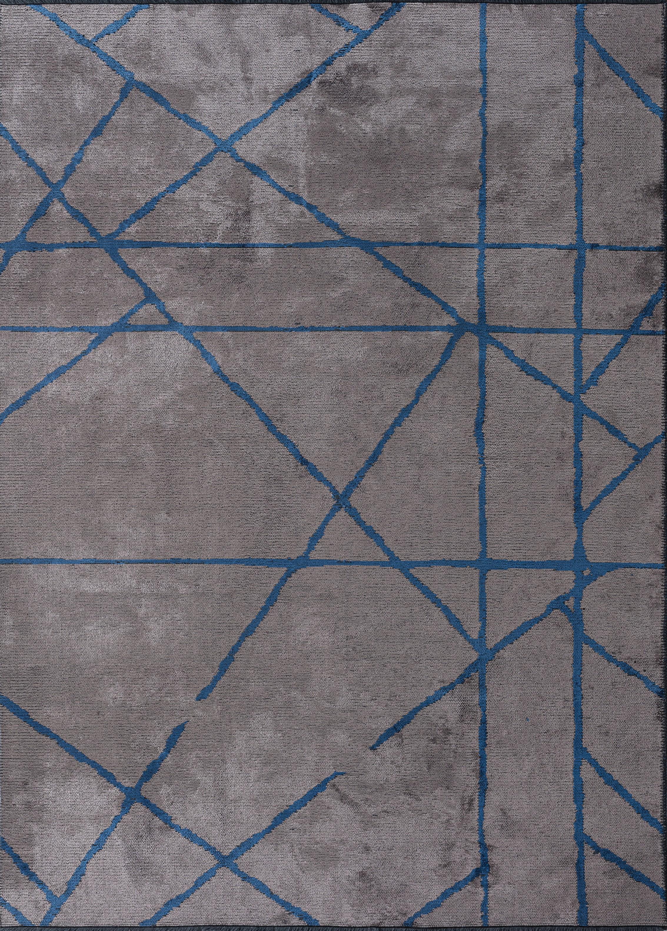 For Sale:  (Gray) Modern Abstract Luxury Area Rug