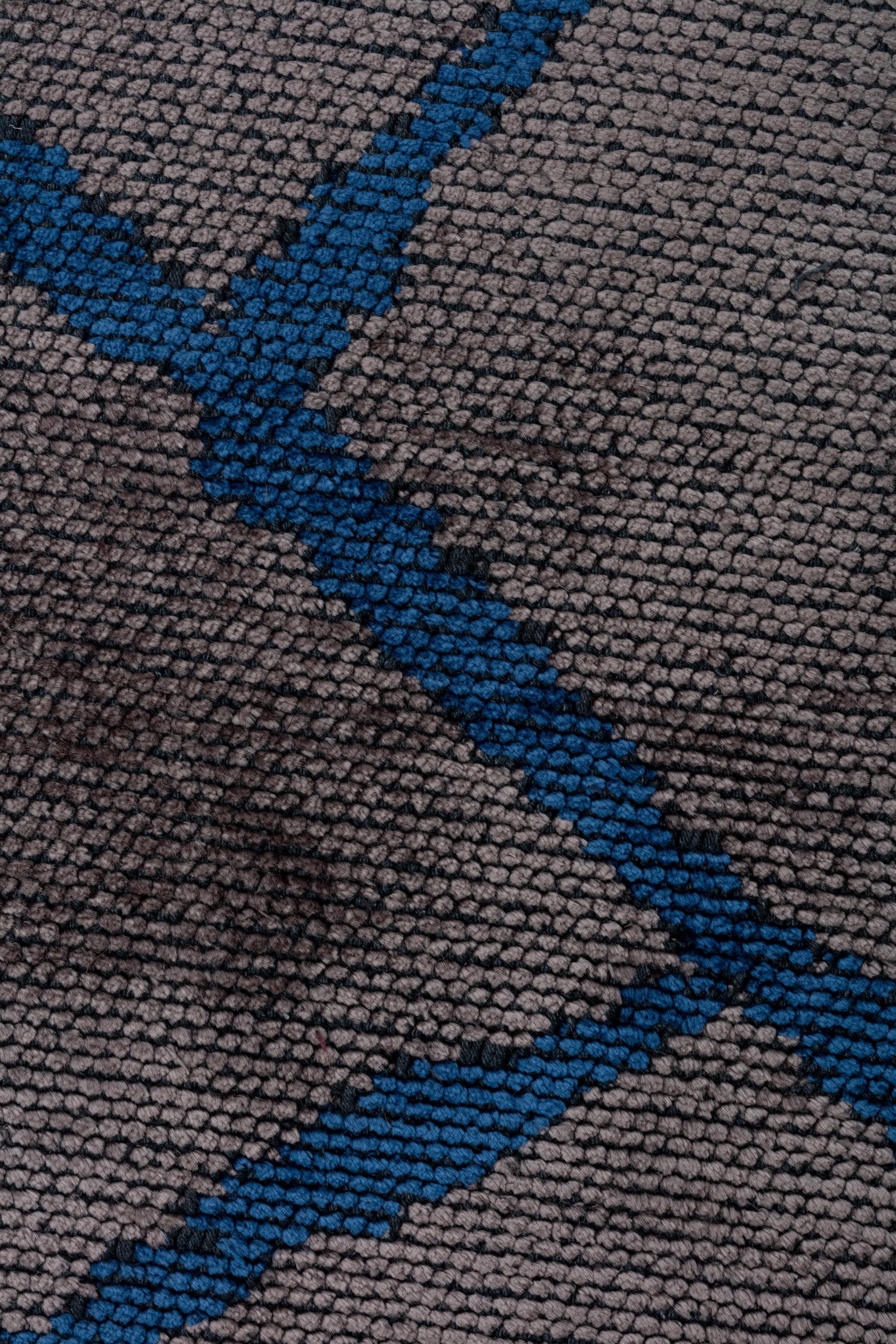 For Sale:  (Gray) Modern Abstract Luxury Area Rug 5