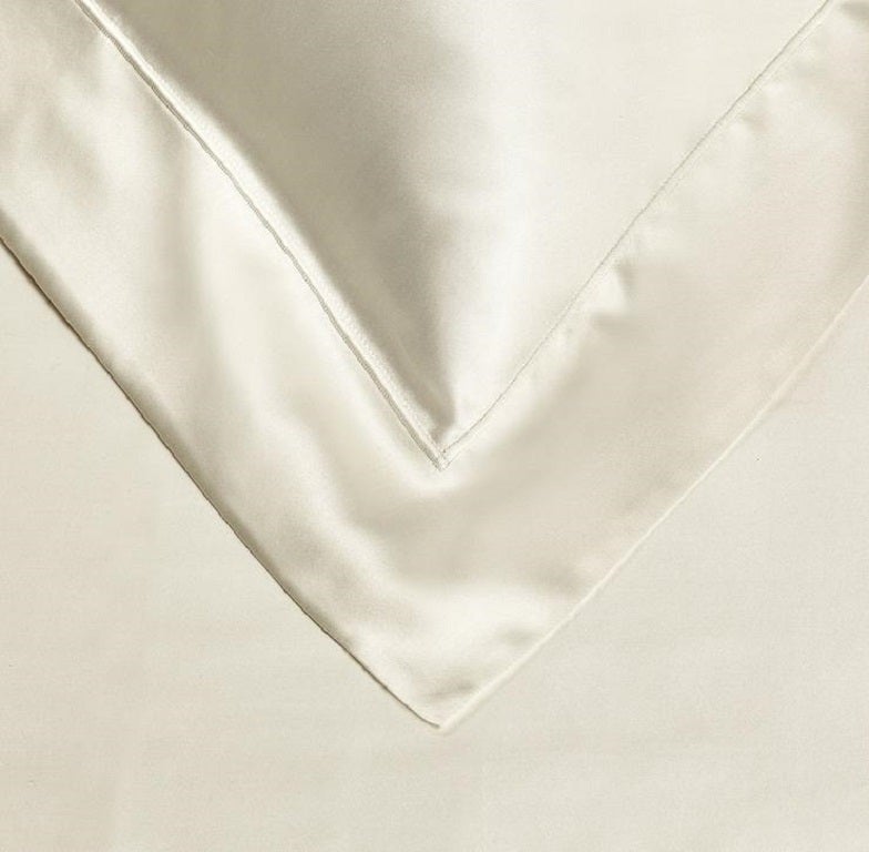 King Size Duvet Bedding Set in Chalk White Molteni&C - Saint Cloud Superior