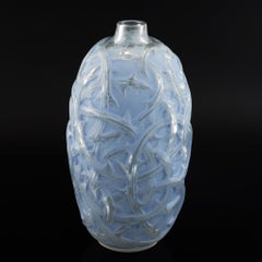 A Rene Lalique Ronces Vase Marcilhac 946, Designed 1921