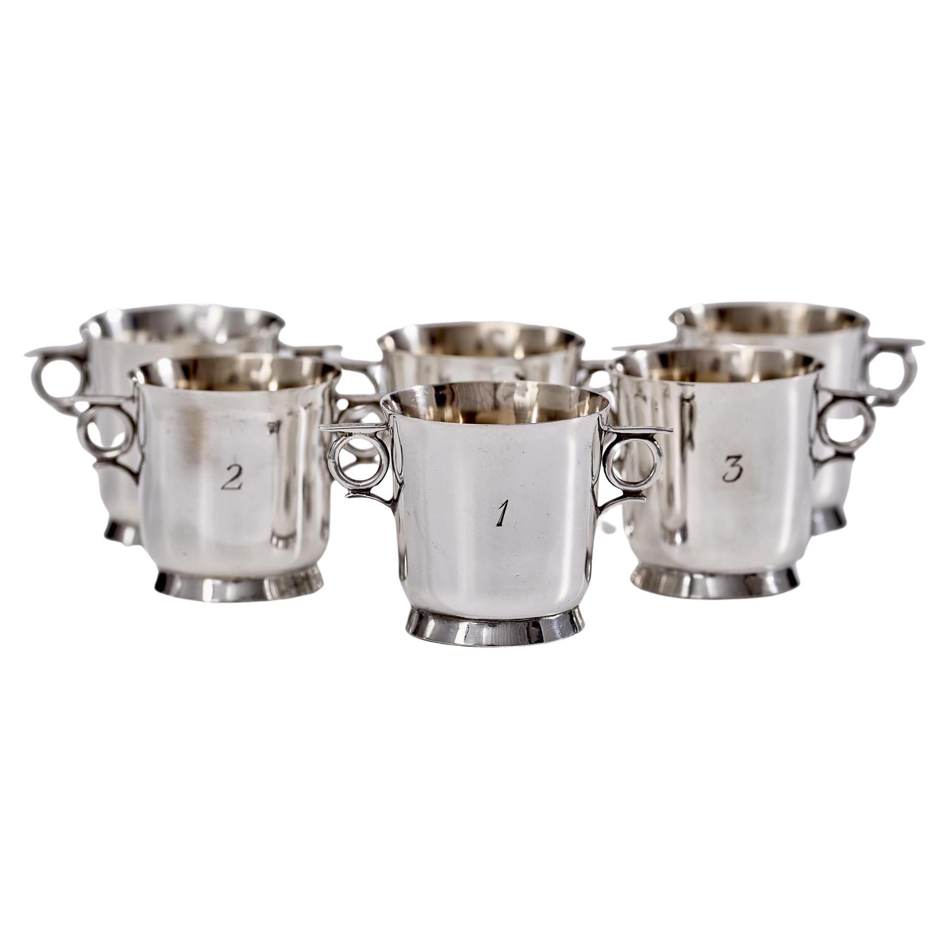 Coffret de six toasts à whisky en argent ancien