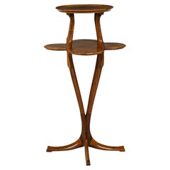 Tony Selmersheim Table à piédestal à deux étages en forme de trèfle Art nouveau français