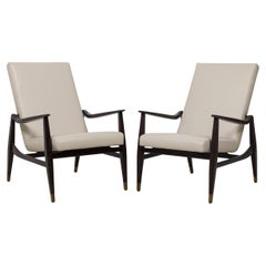 Set of 4 Contemporary American Beige Pebbled Leather Upholstered Armchairs