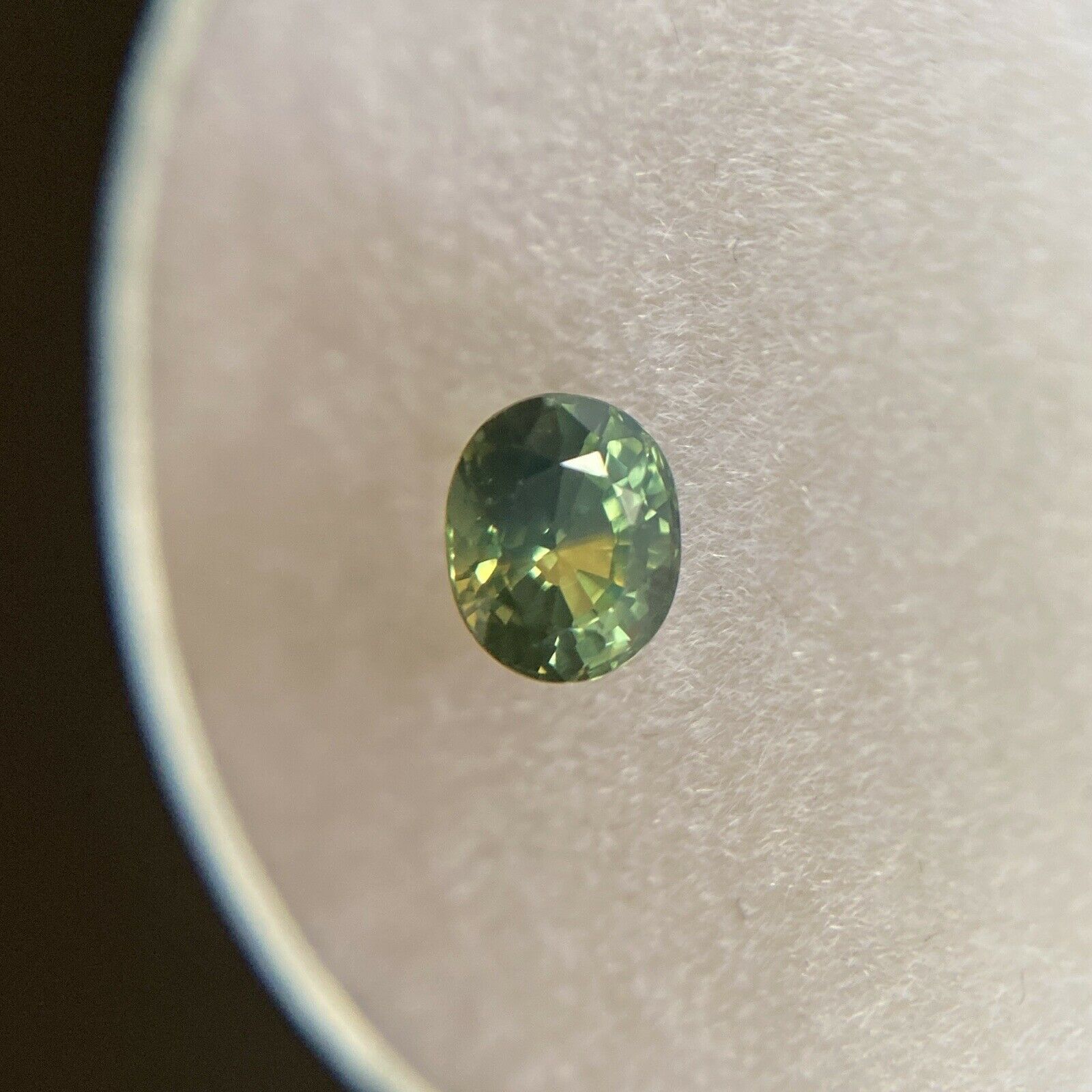 Saphir d'Australie de couleur partielle non traité 0,50ct Bleu Vert Jaune Ovale