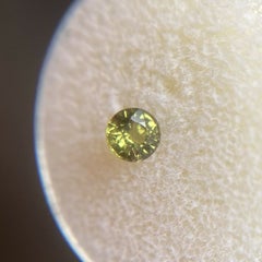 Pierre précieuse australienne non traitée, saphir jaune vert taille ronde 0,53 carat