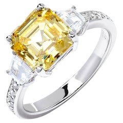 Bague de fiançailles cocktail de créateur en zirconia jaune taille Asscher de 3,50 carats