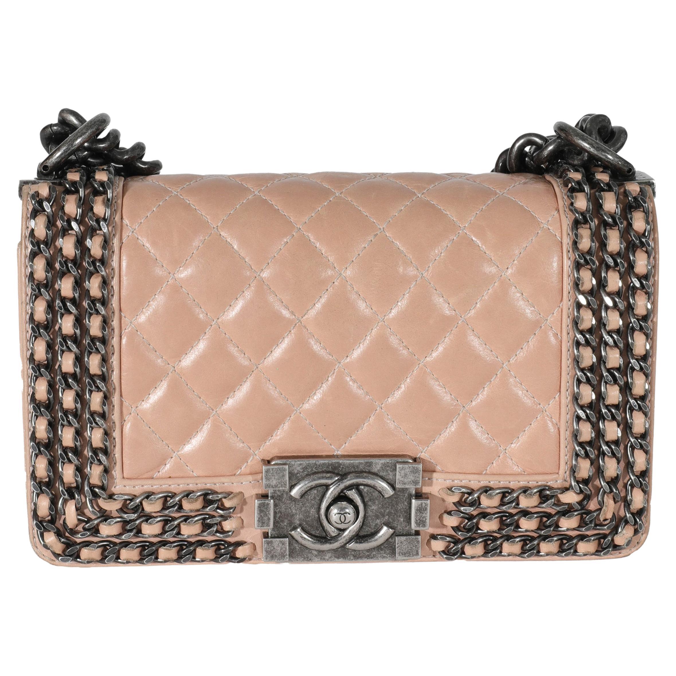 Chanel - Petit sac à main en cuir de veau glacé beige avec chaînette en vente