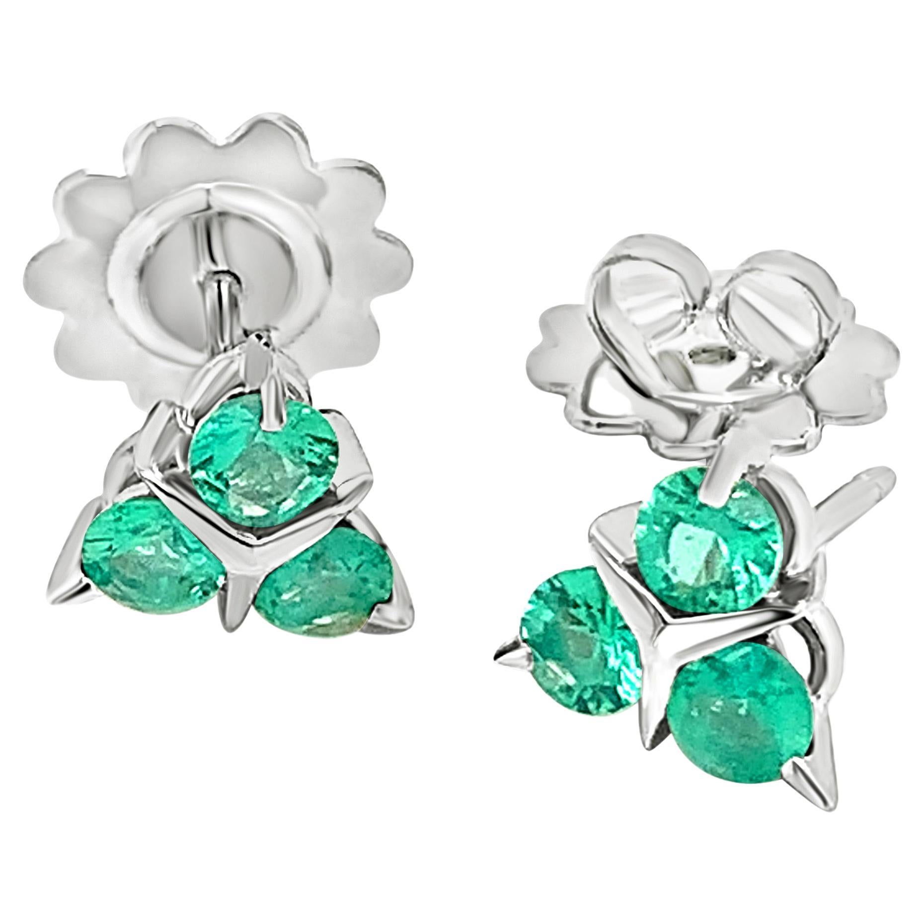 18 Karat White Gold Emerald Garavelli Stud Earrings For Sale