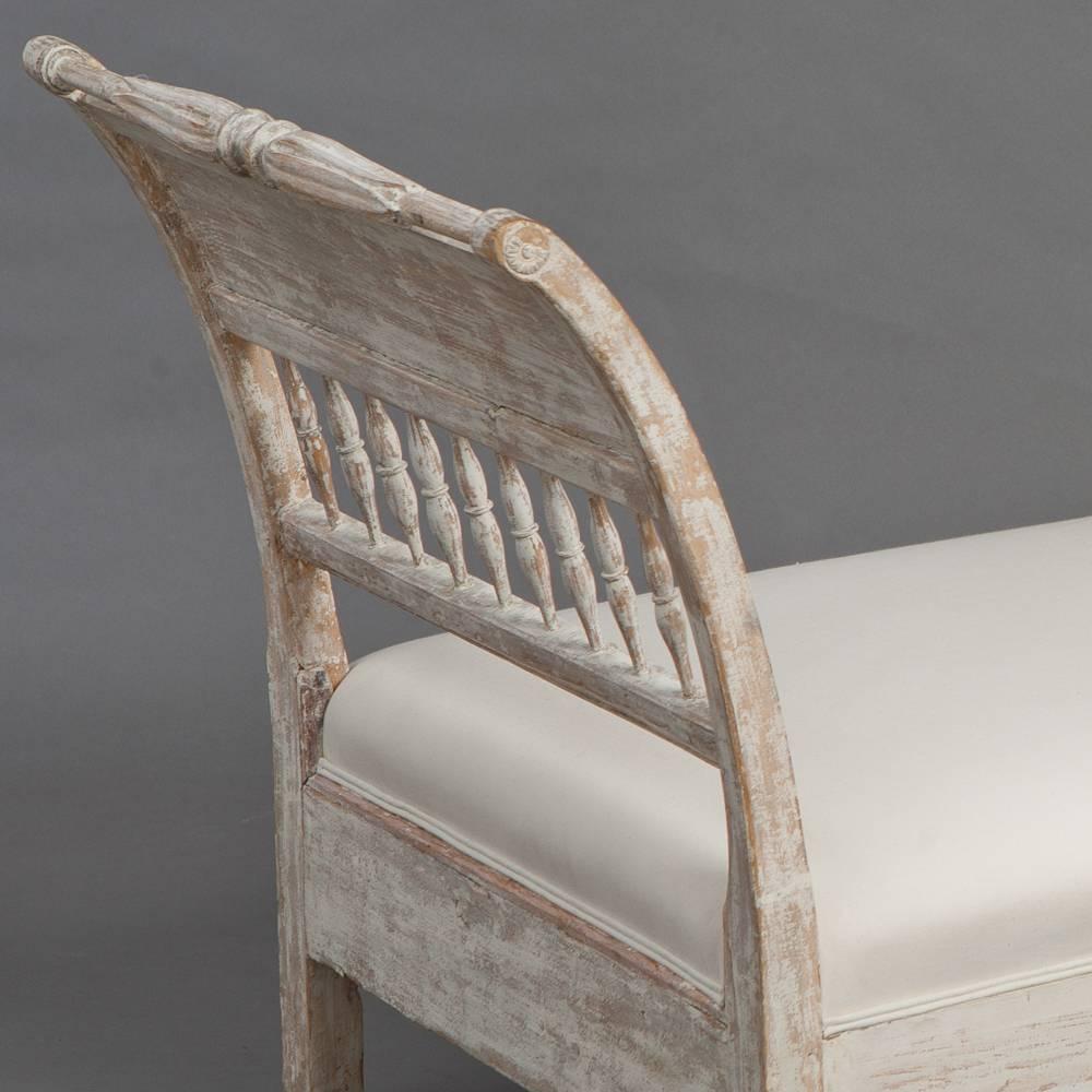 Gustavian Swedish Rococo Bench or Daybed with Curved Sides, circa 1790