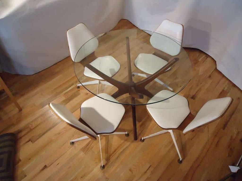 Set of Four Mid-Century Modern Teak Bentwood Swivel Chairs 2