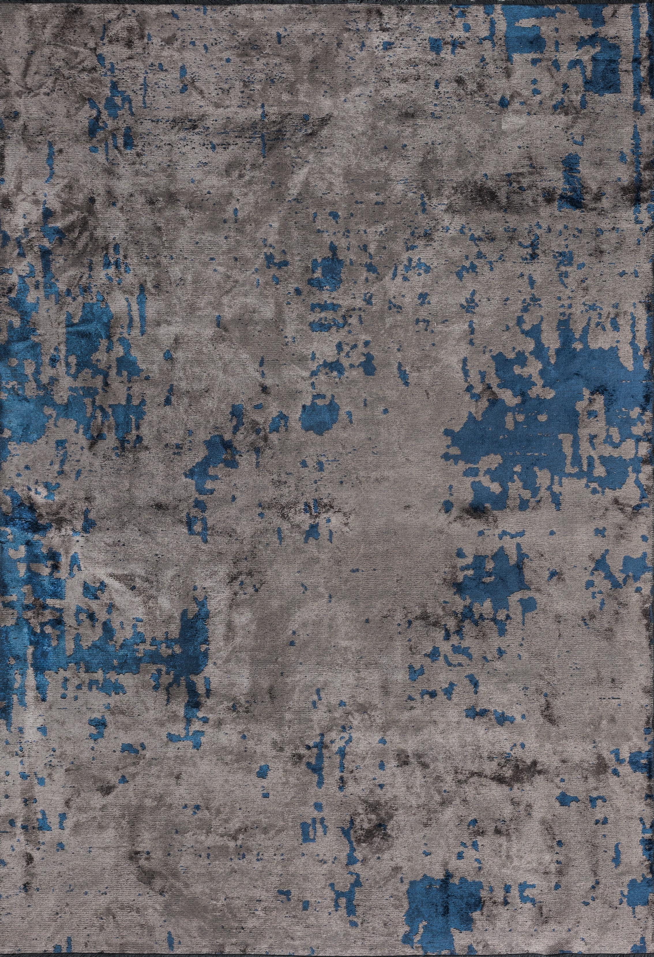For Sale:  (Gray) Modern Abstract Luxury Hand-Finished Area Rug