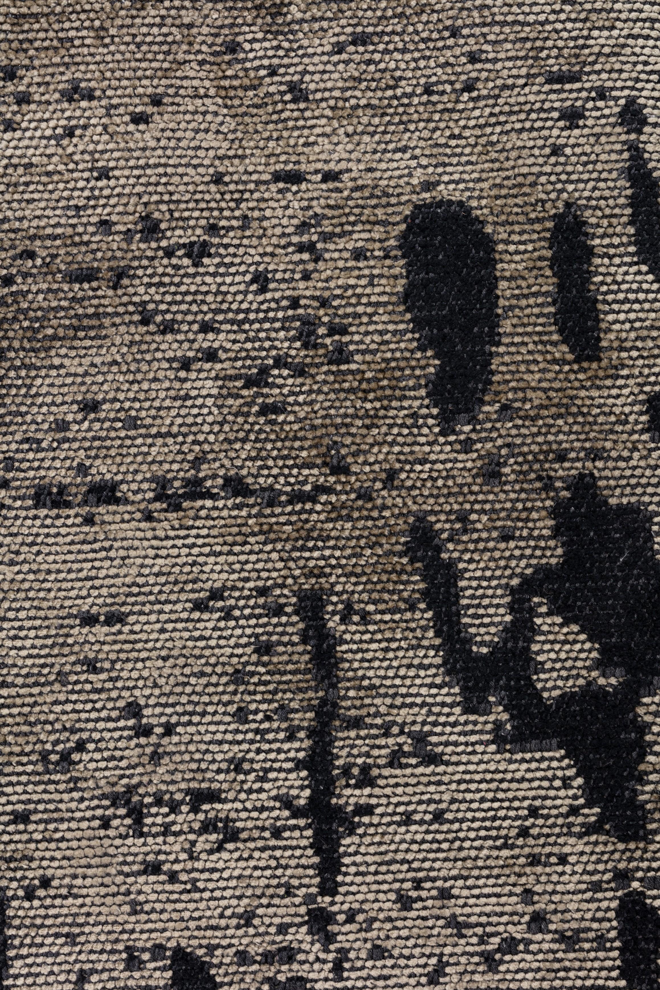 For Sale:  (Gray) Modern Abstract Luxury Hand-Finished Area Rug 4