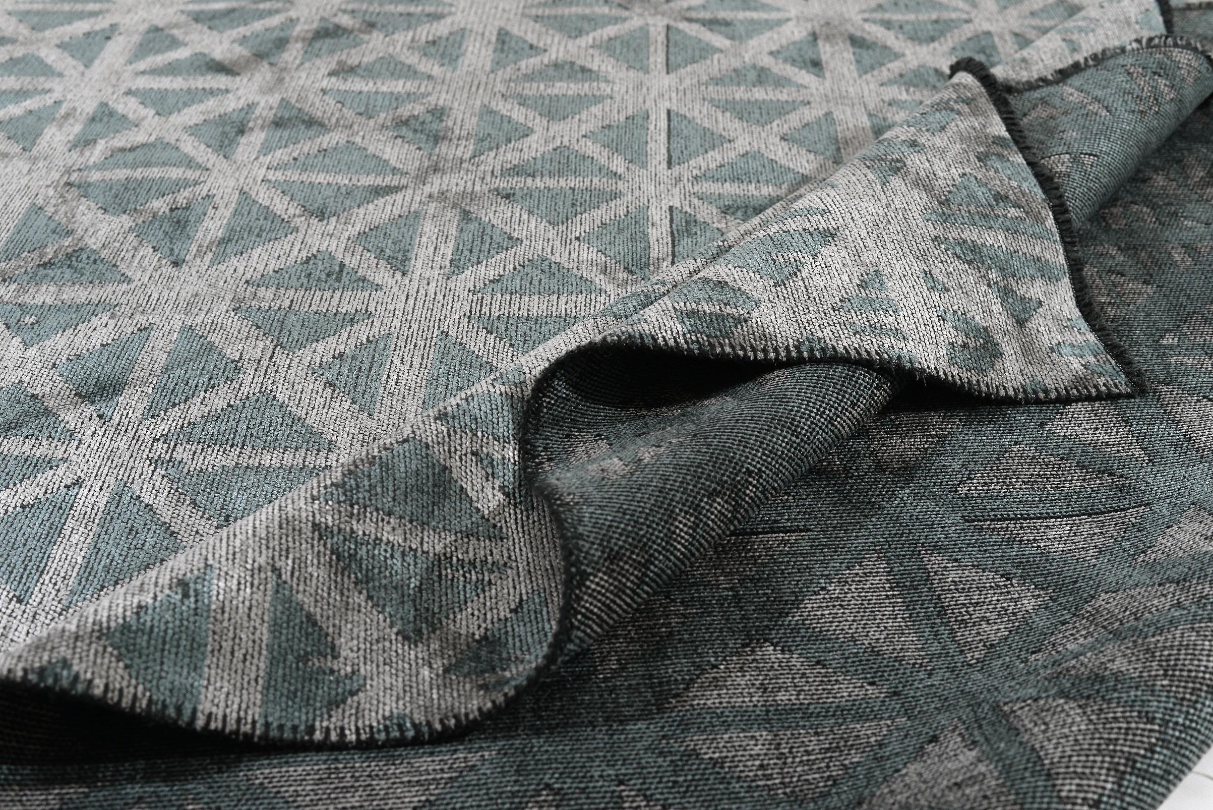 En vente :  (Gris) Tapis moderne et géométrique de luxe tissé à la main 2