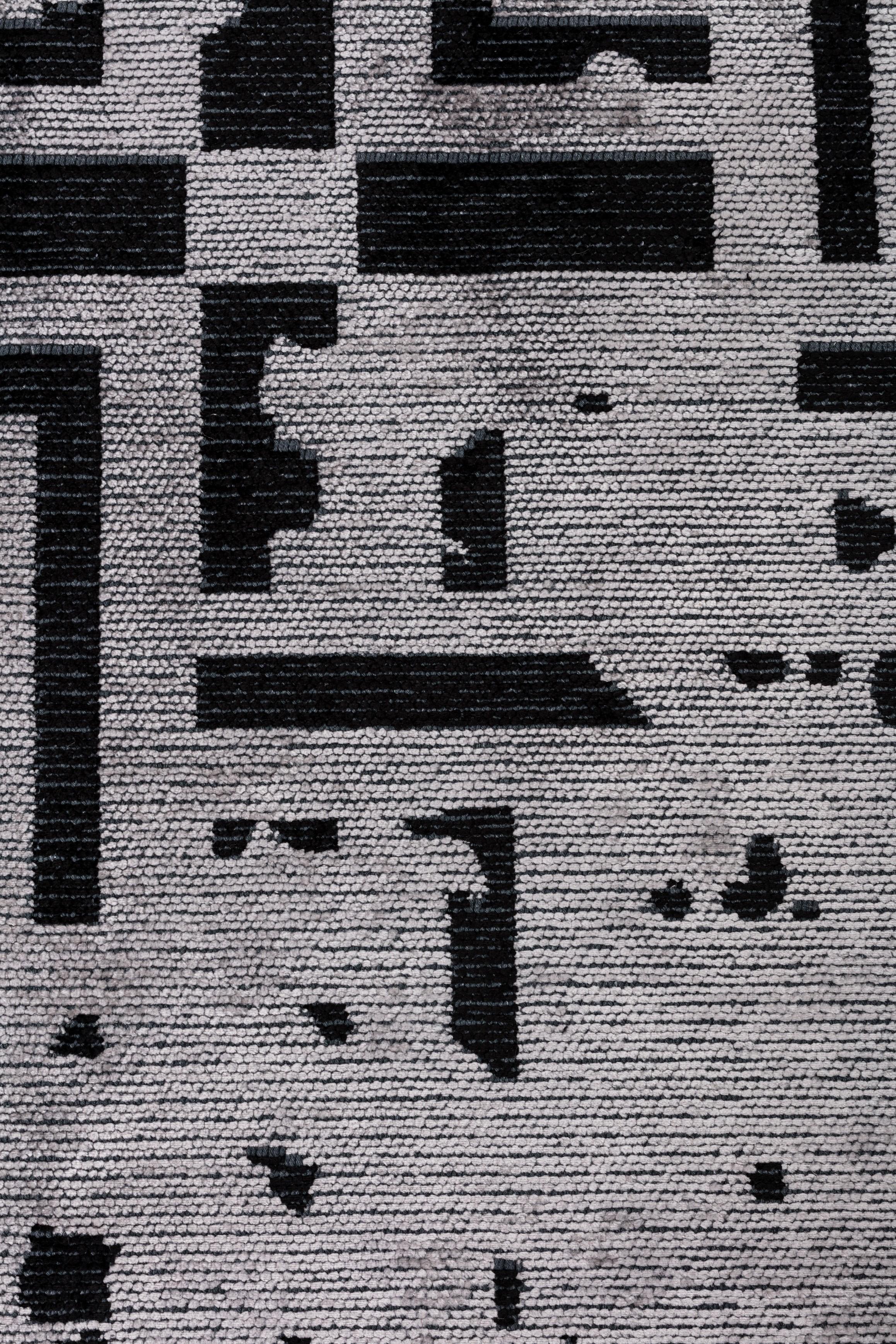 For Sale:  (Gray) Contemporary Geometric Luxury Hand-Finished Area Rug 5