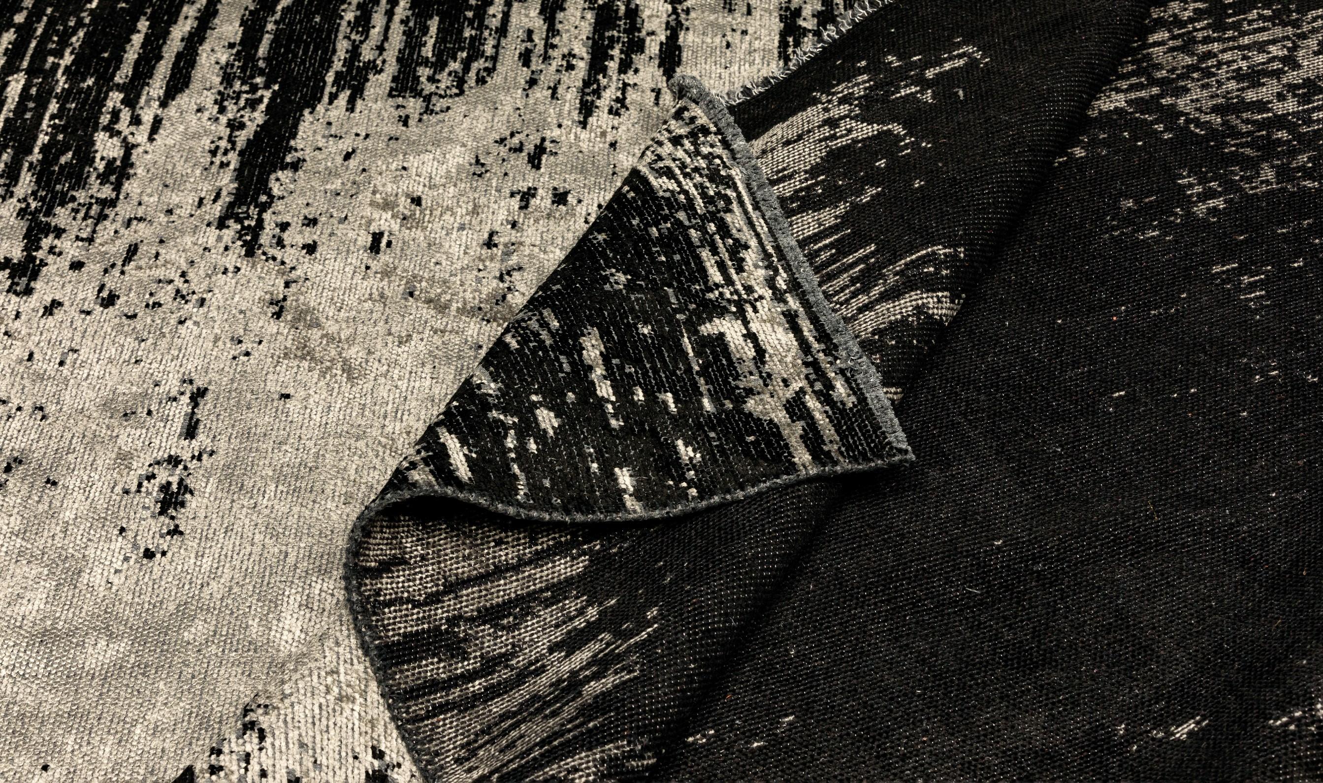 For Sale:  (Black) Modern No Pattern Solid Color Luxury Area Rug 2