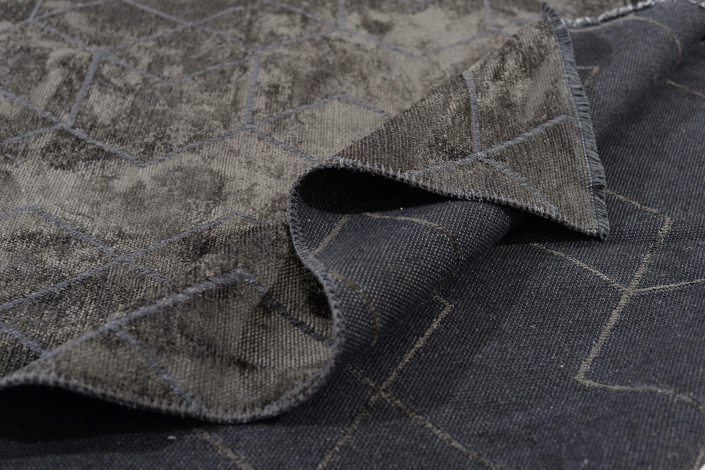 En vente :  (Gris) Tapis de sol contemporain géométrique de luxe 2
