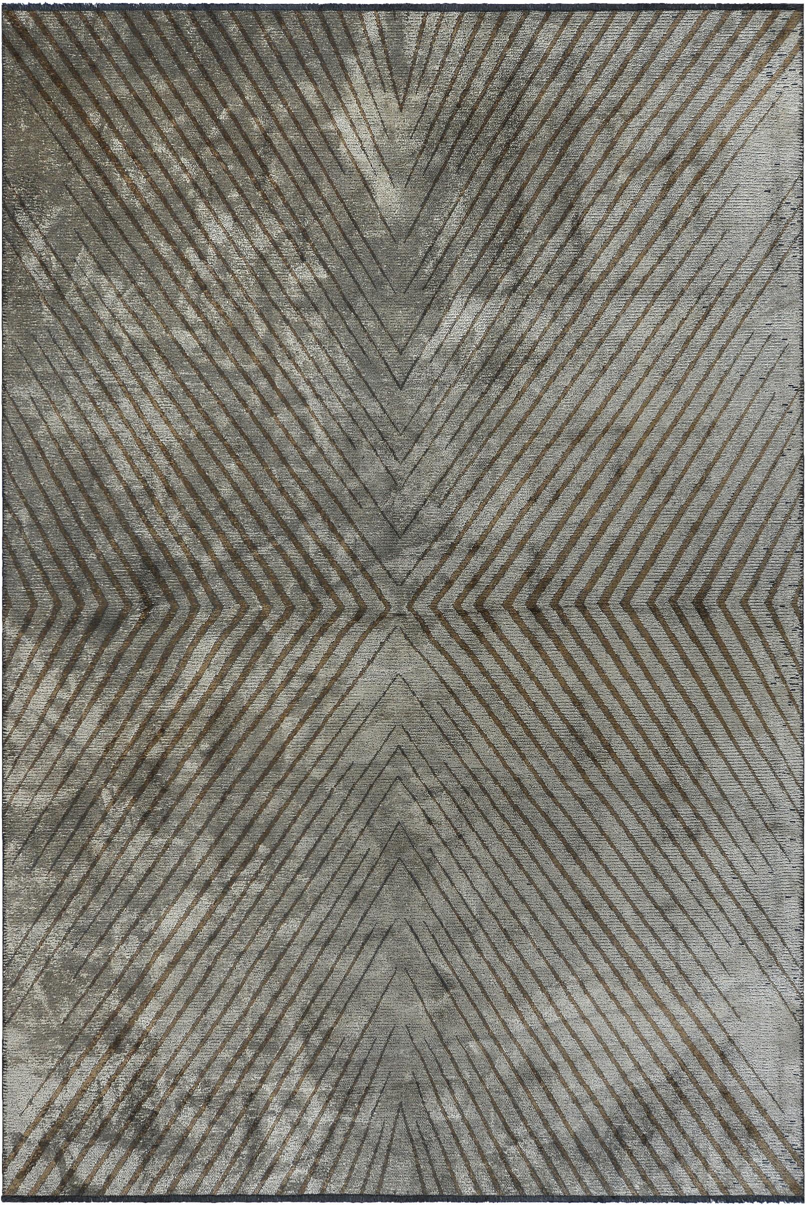 For Sale:  (Gray) Modern Chevron Luxury Area Rug