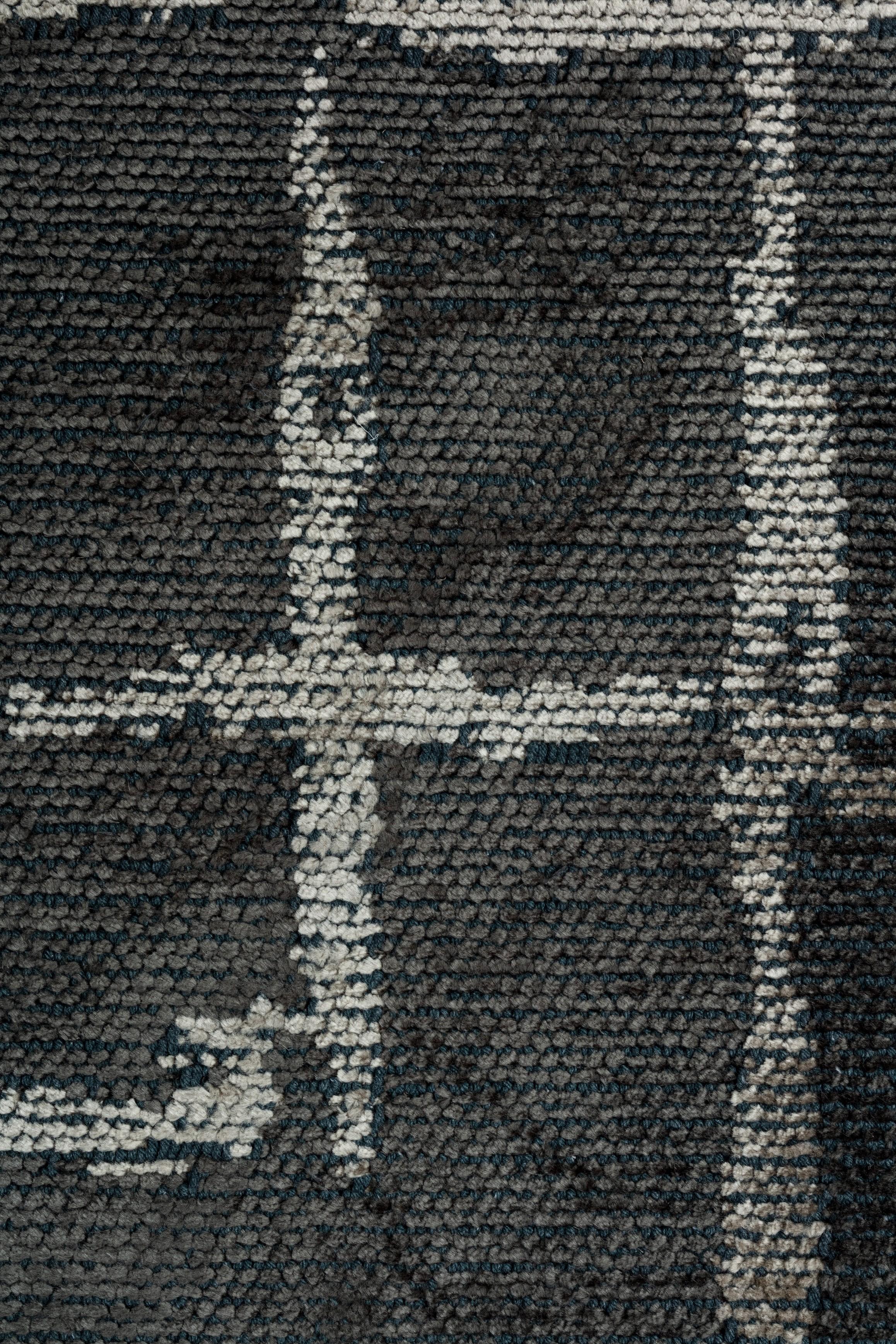For Sale:  (Gray) Contemporary Geometric Luxury Area Rug 5