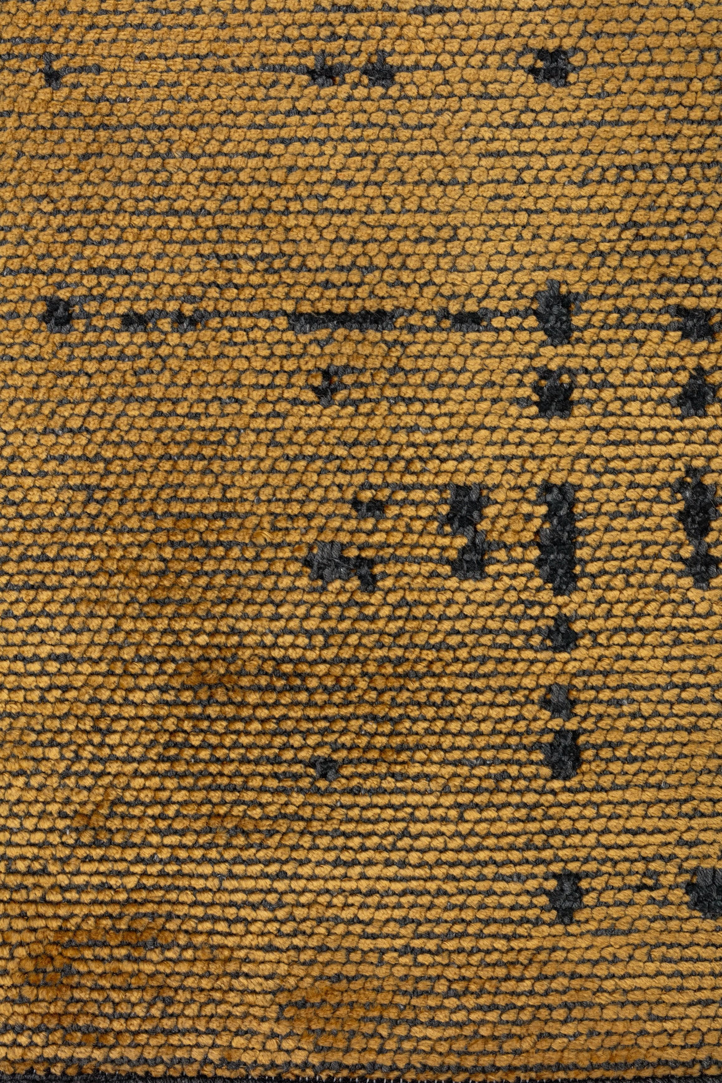 For Sale:  (Gold) Modern Camouflage Luxury Area Rug 5