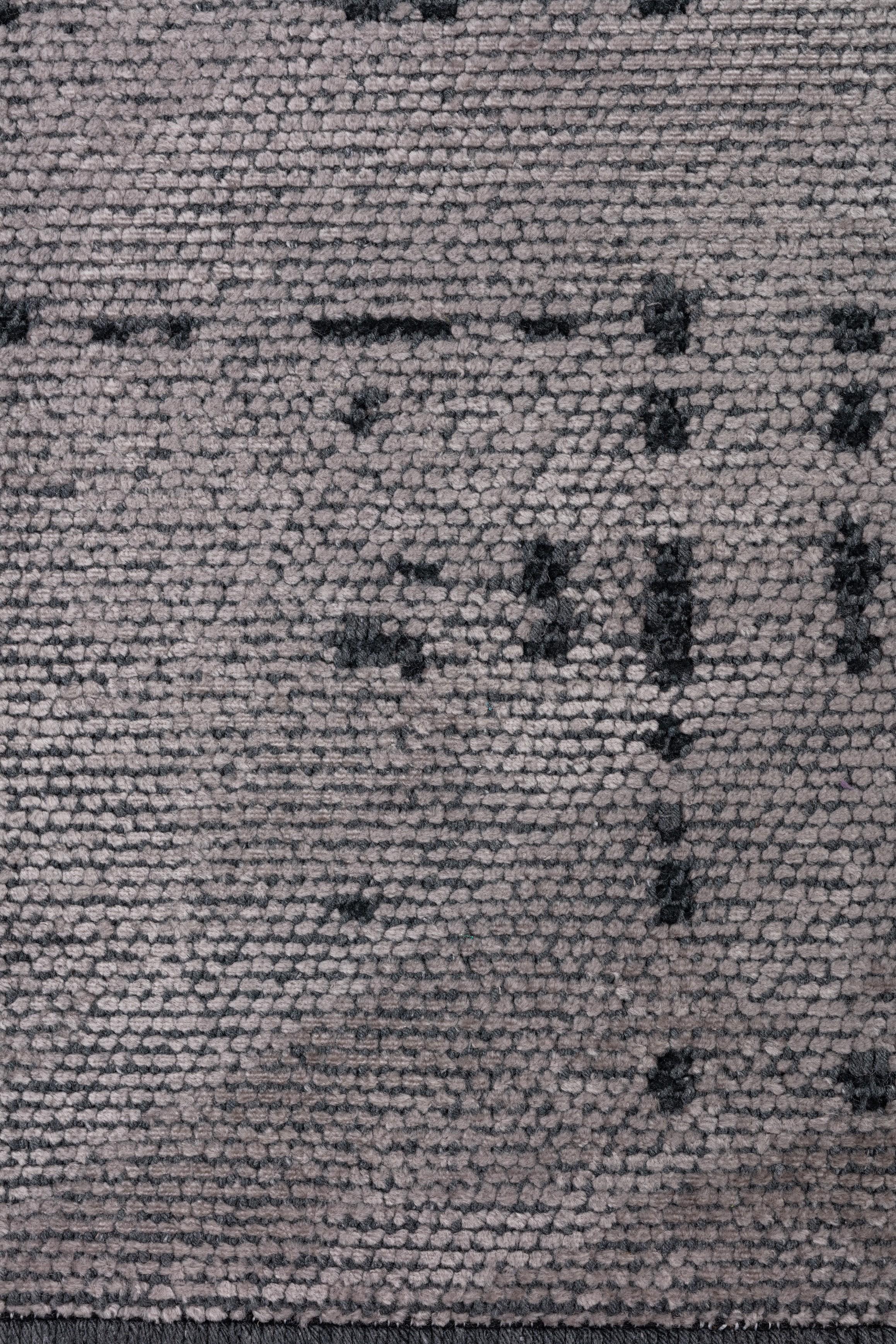 For Sale:  (Gray) Modern Camouflage Luxury Area Rug 5
