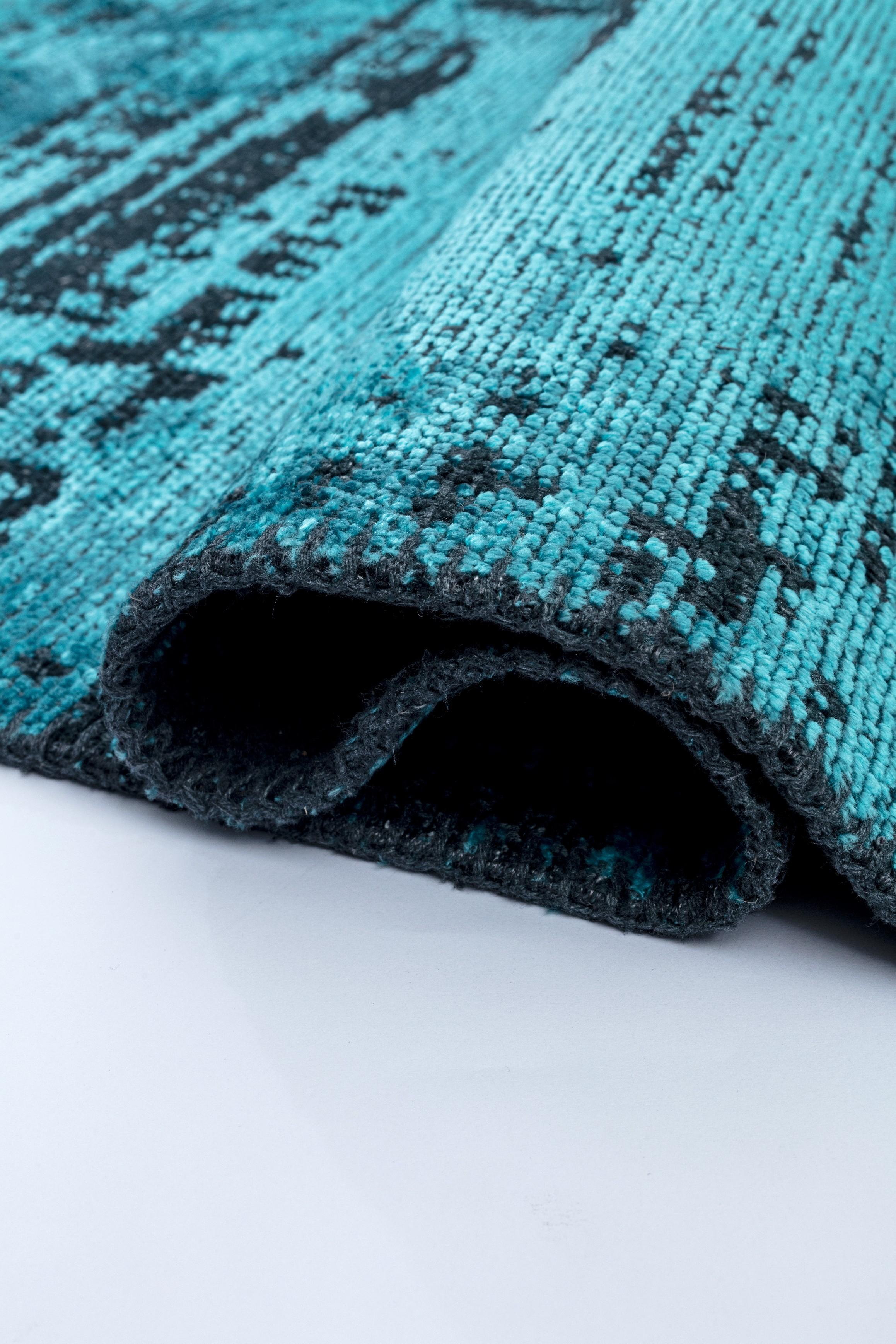 For Sale:  (Green) Modern Camouflage Luxury Area Rug 2