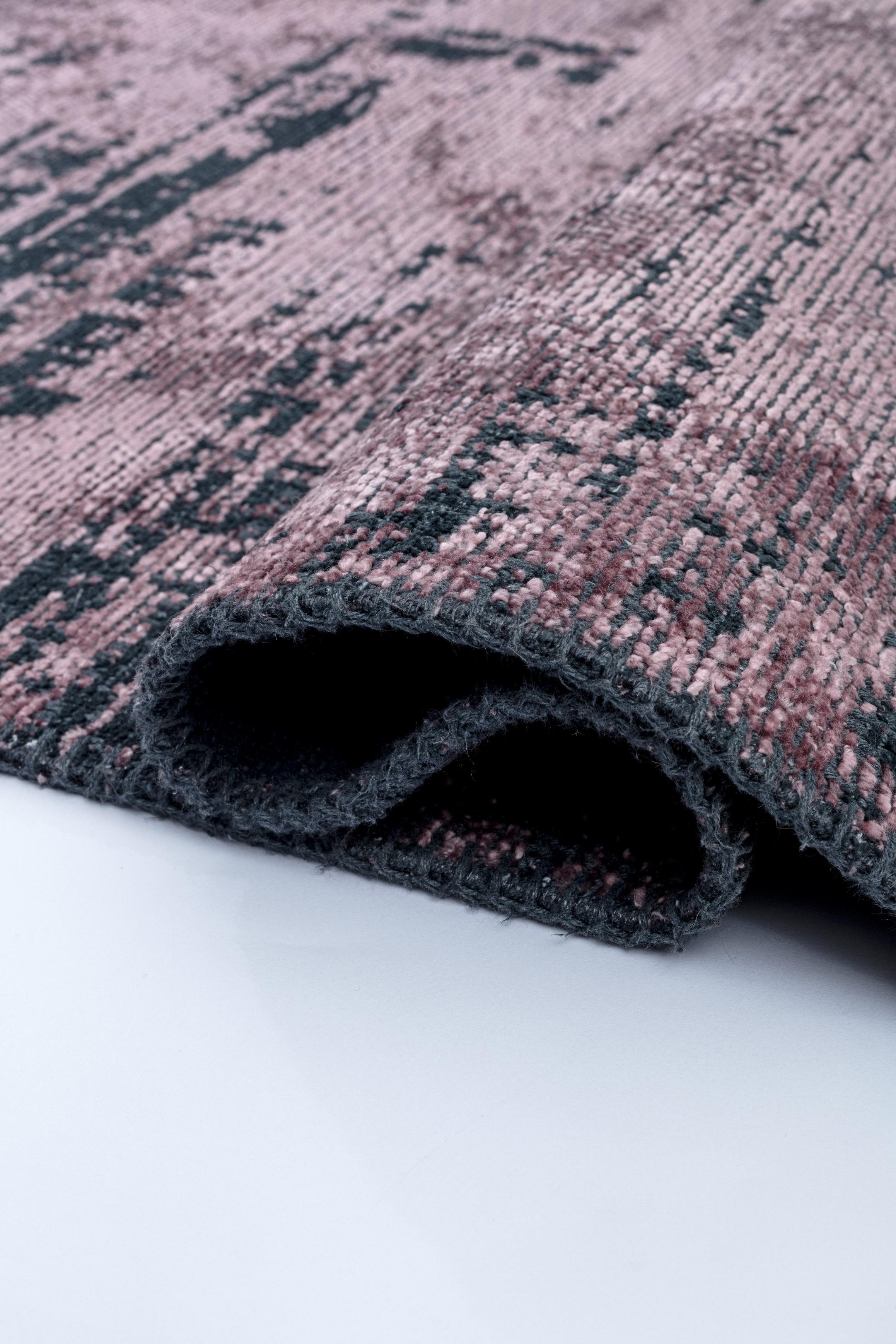 For Sale:  (Pink) Modern Camouflage Luxury Area Rug 2