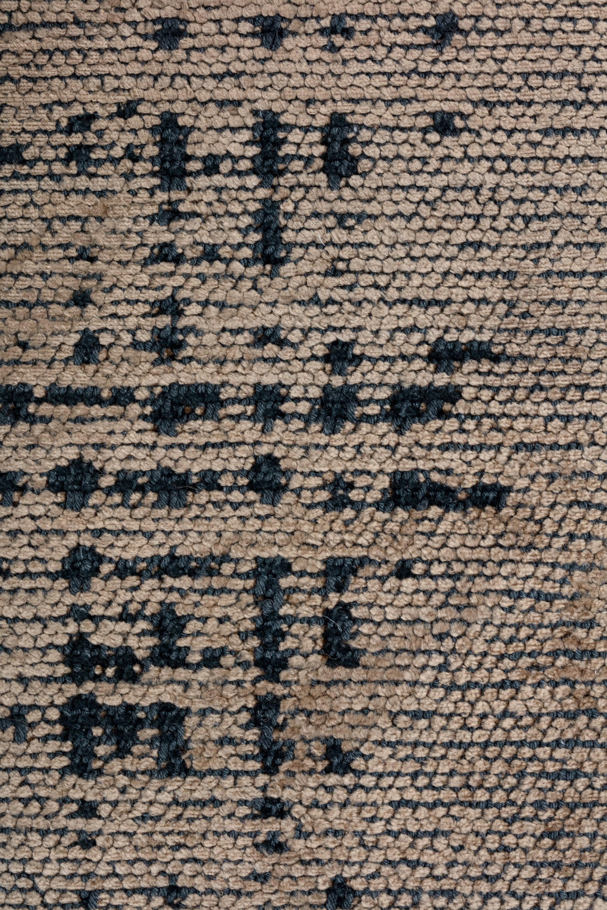 For Sale:  (Brown) Modern Camouflage Luxury Area Rug 5