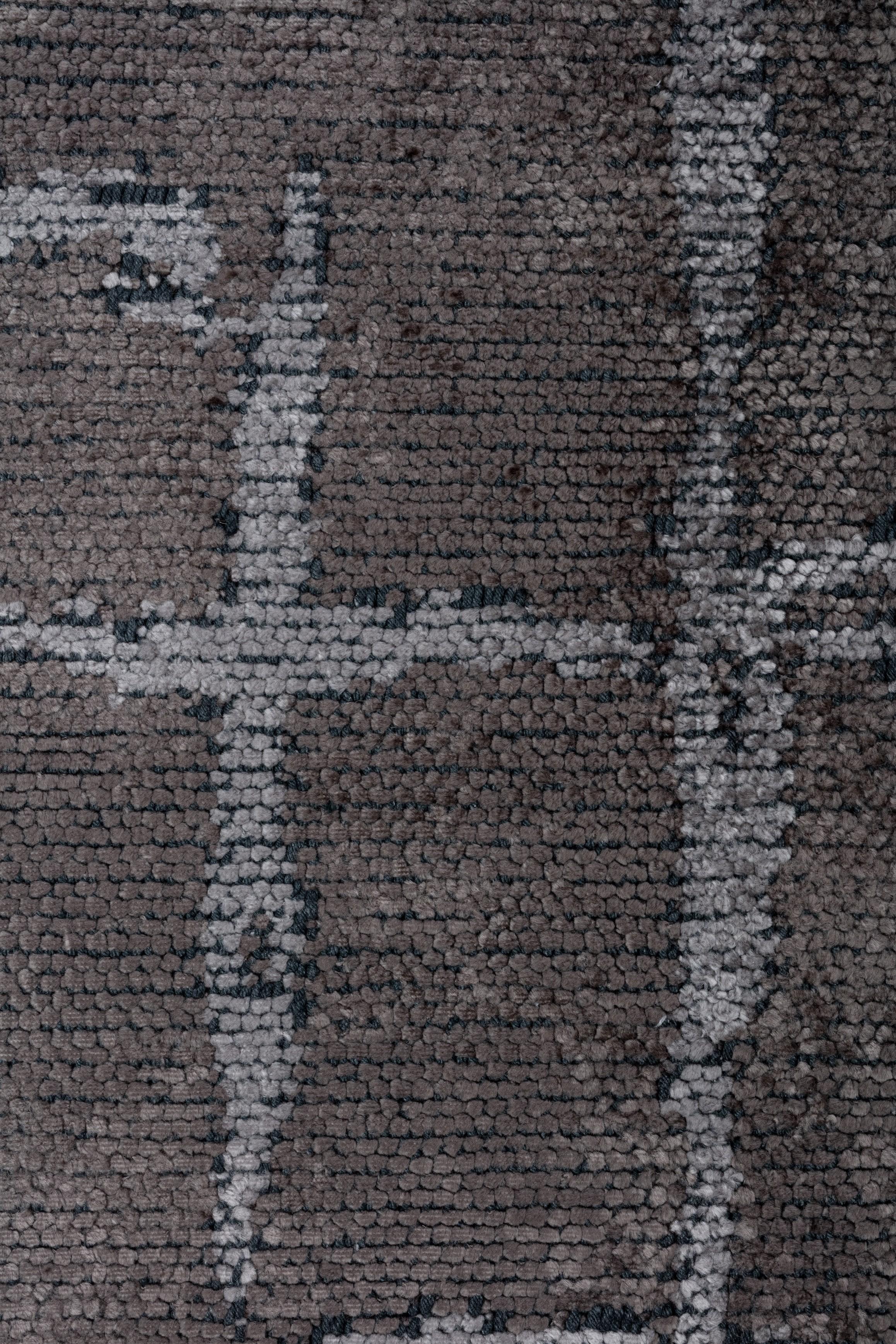 For Sale:  (Gray) Contemporary Geometric Luxury Area Rug 5