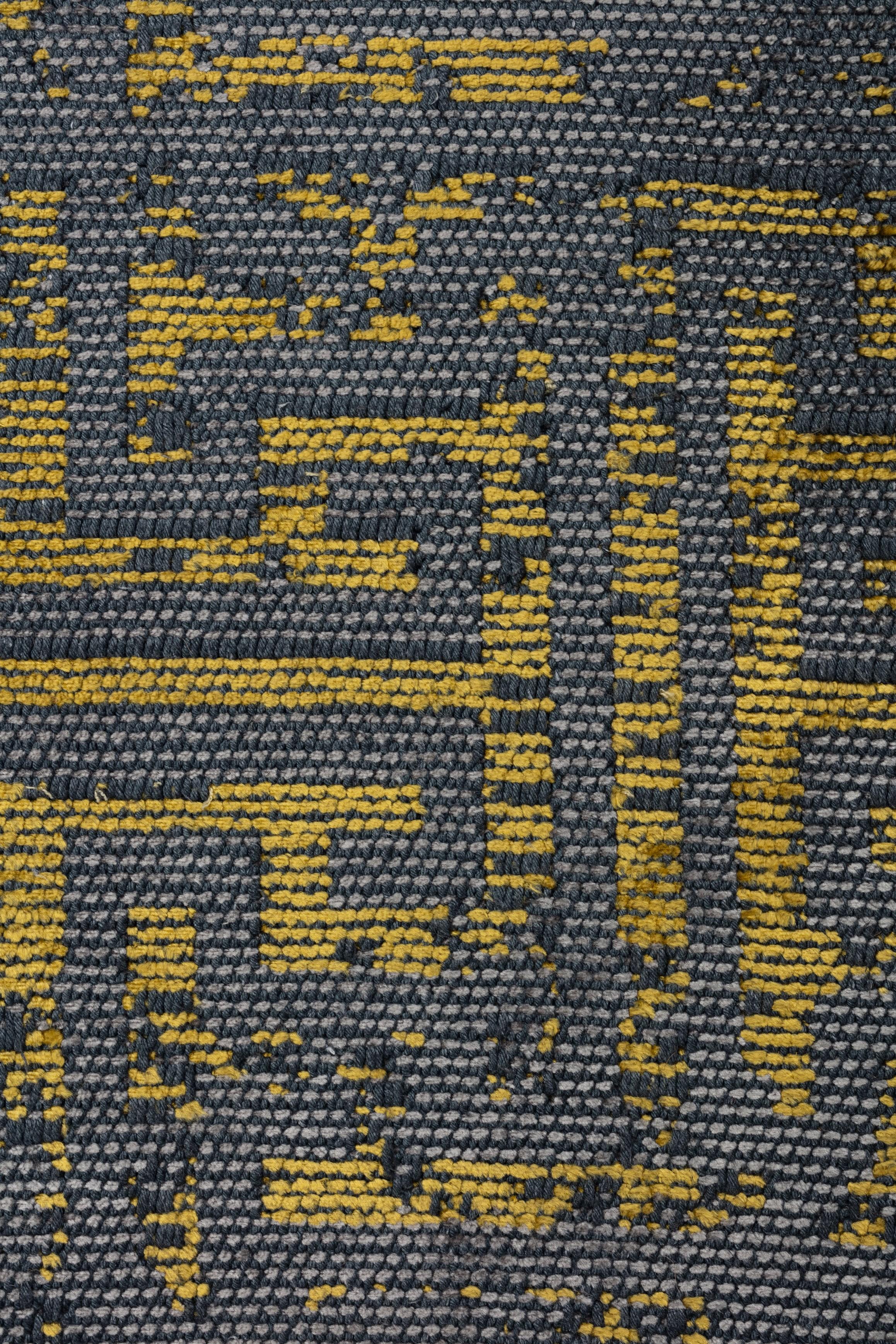 For Sale:  (Gray) Modern Camouflage Luxury Hand-Finished Area Rug 5