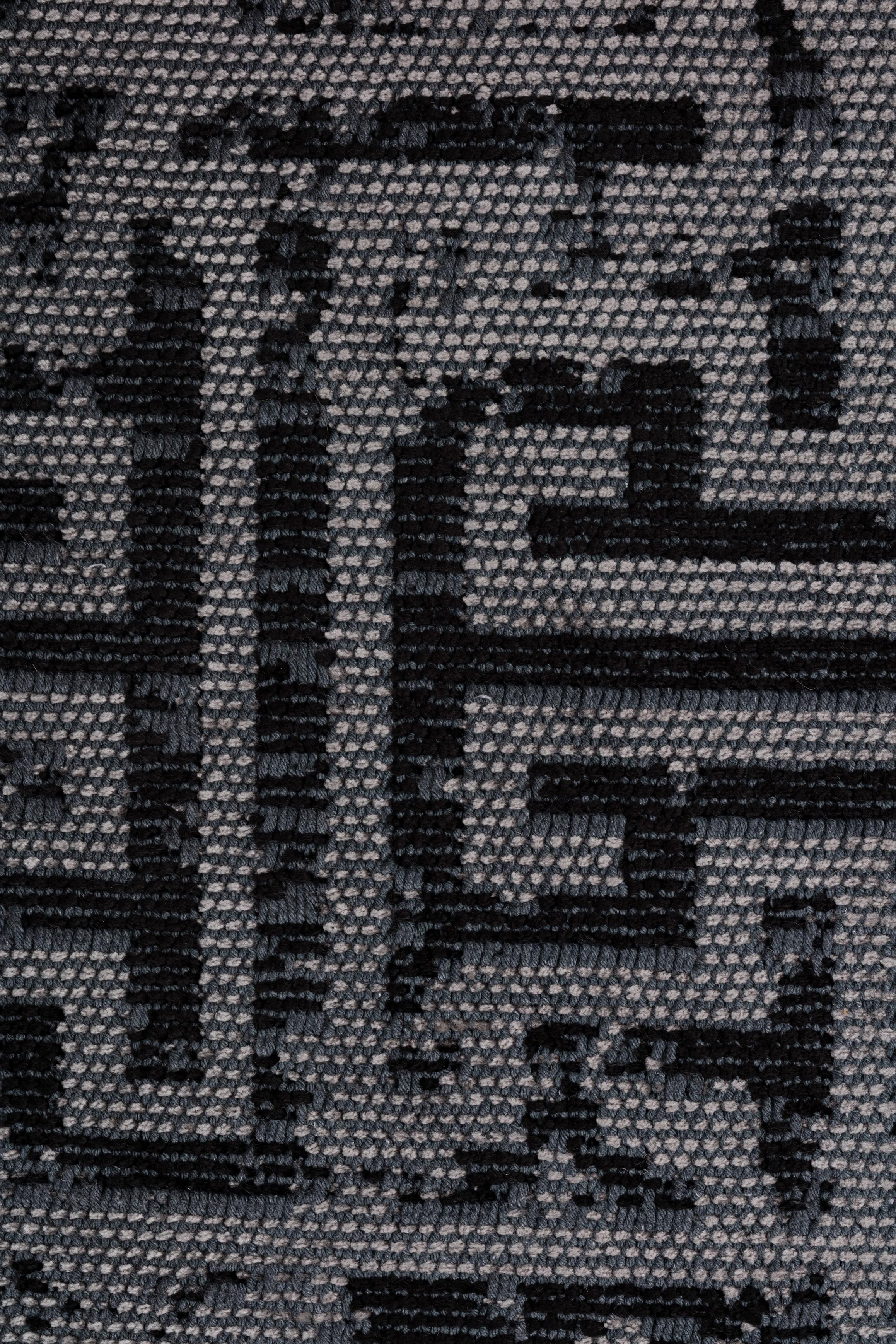 For Sale:  (Gray) Modern Camouflage Luxury Hand-Finished Area Rug 5