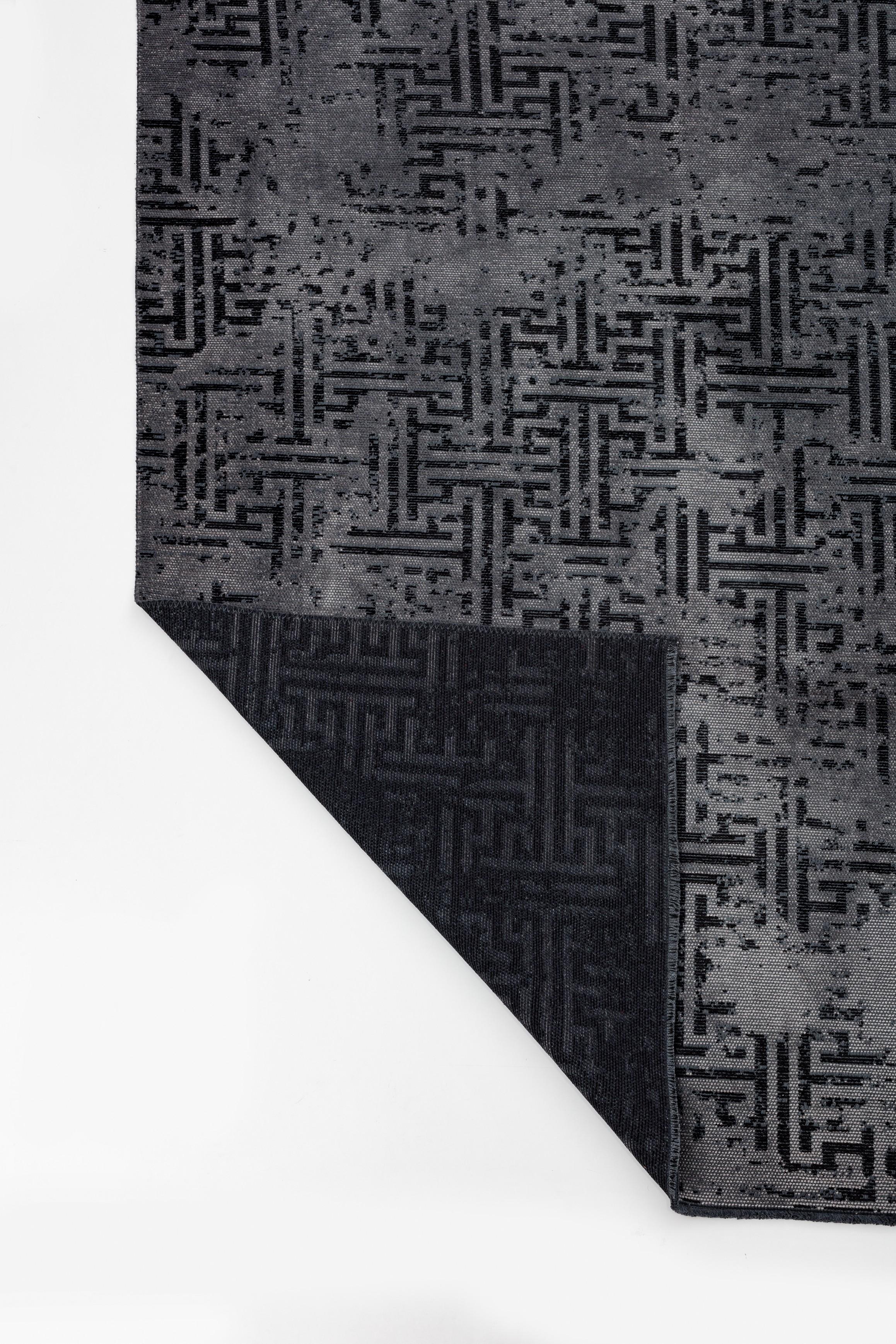 For Sale:  (Gray) Modern Camouflage Luxury Hand-Finished Area Rug 3